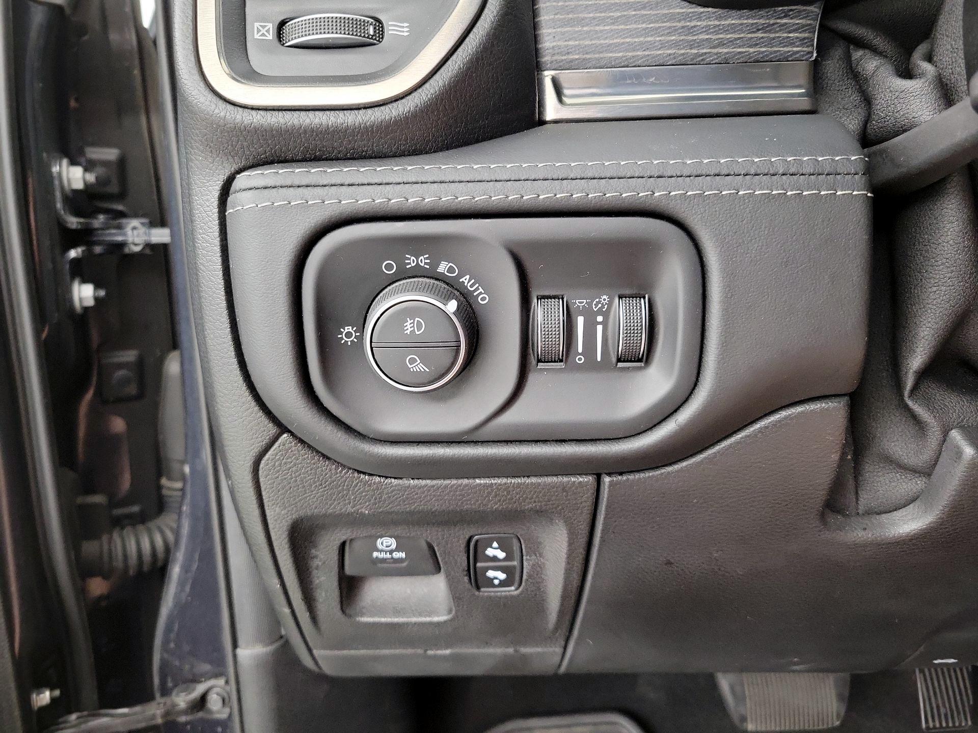 Thumbnail: 2019 RAM 1500 - 13