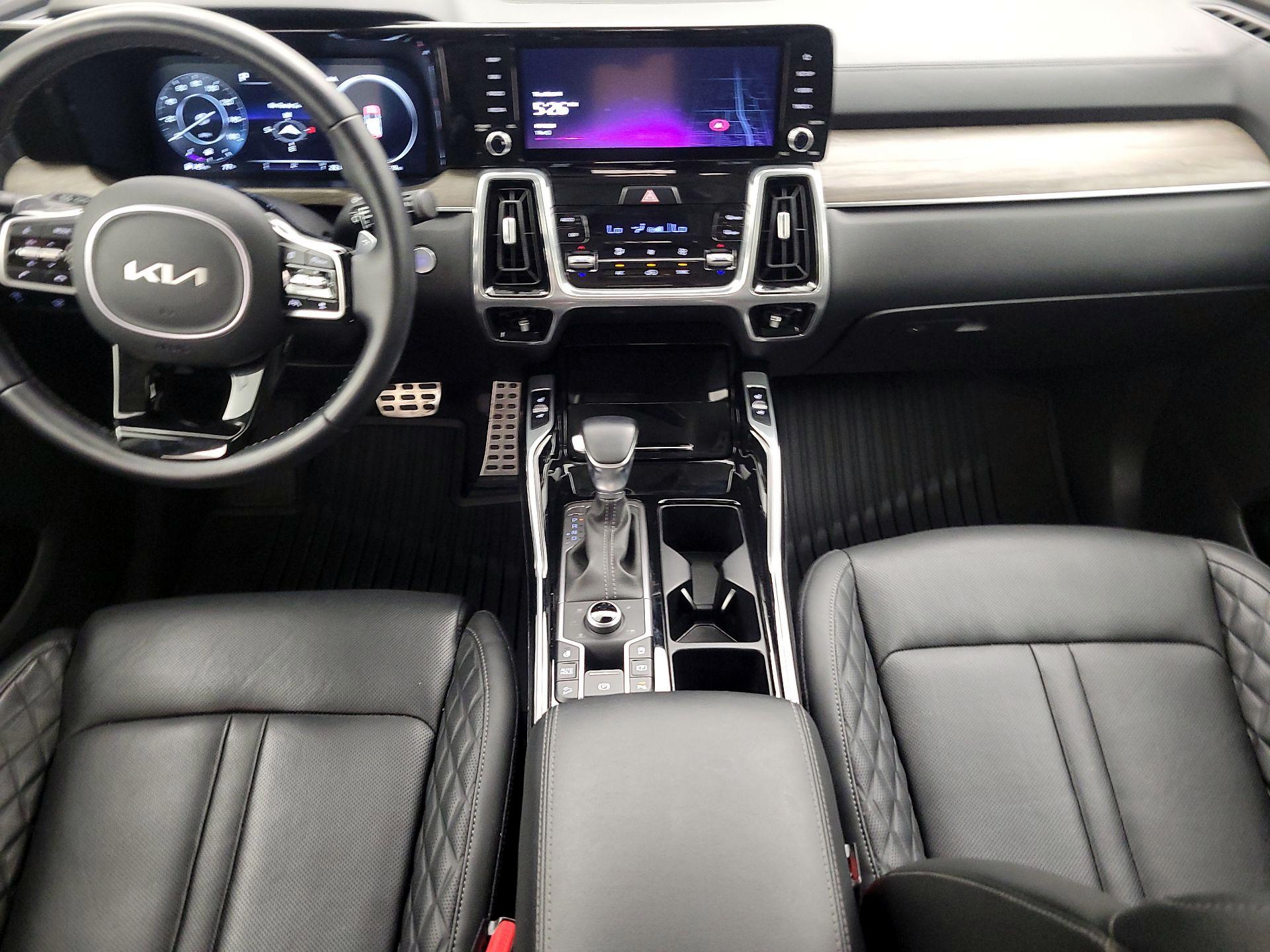 Thumbnail: 2023 Kia Sorento - 9