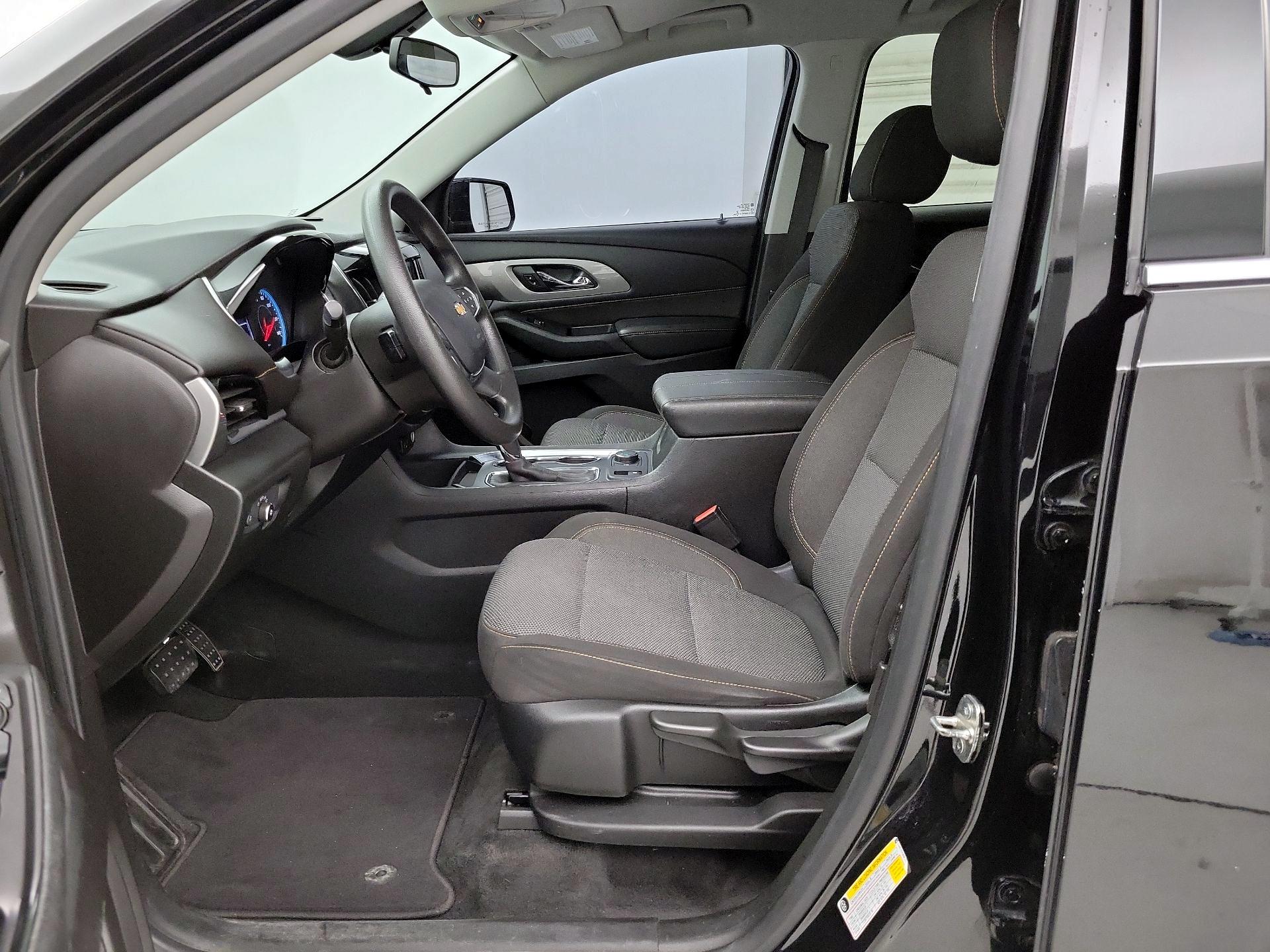 Thumbnail: 2019 Chevrolet Traverse - 11