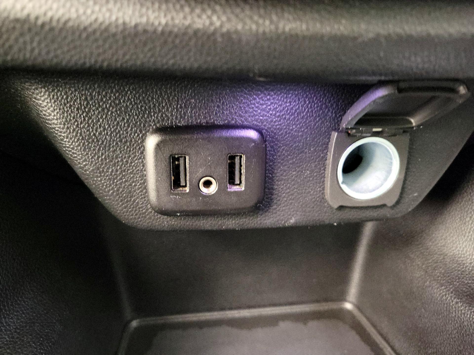 Thumbnail: 2019 Chevrolet Traverse - 18