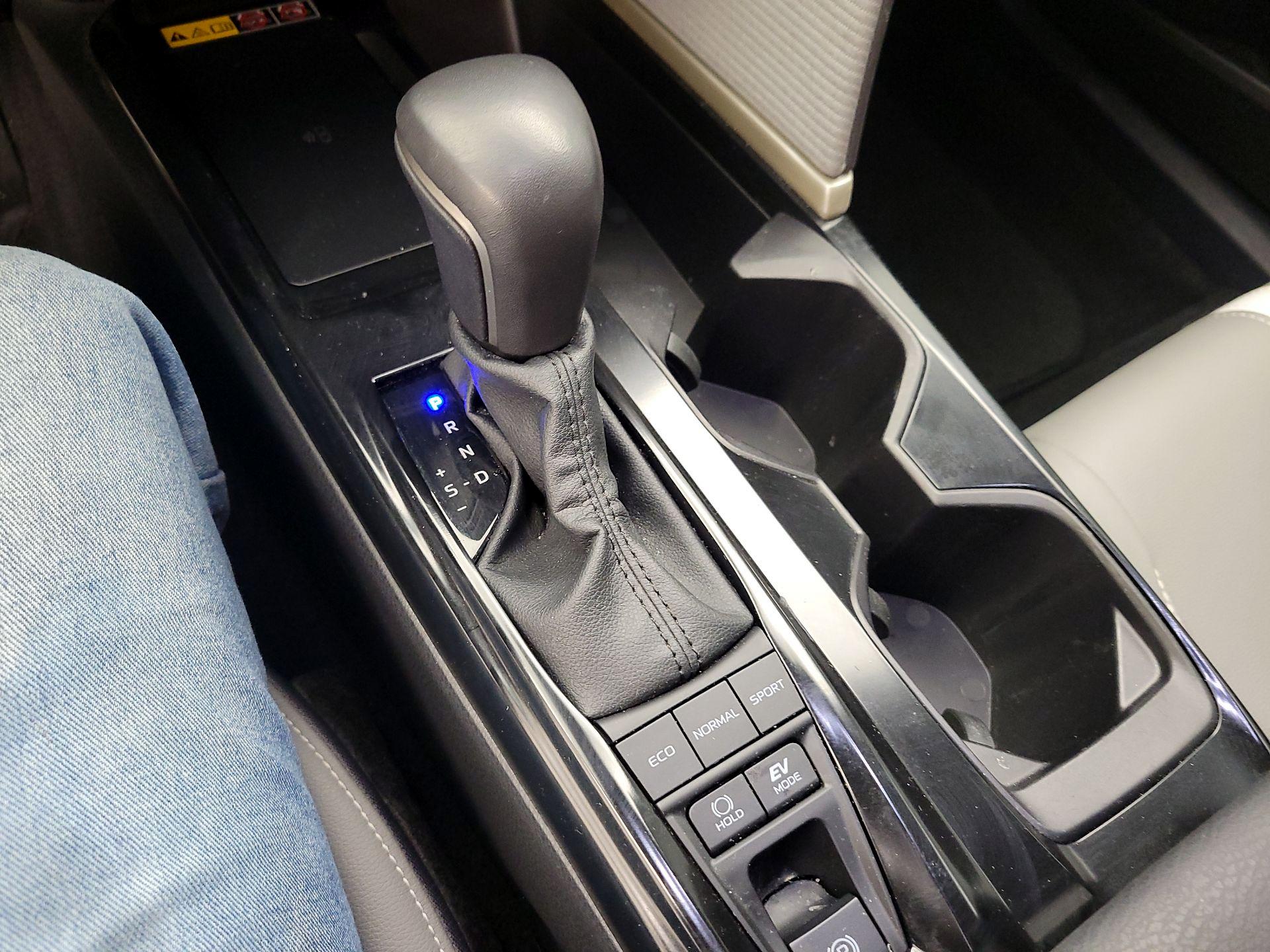 Thumbnail: 2025 Toyota Camry - 15