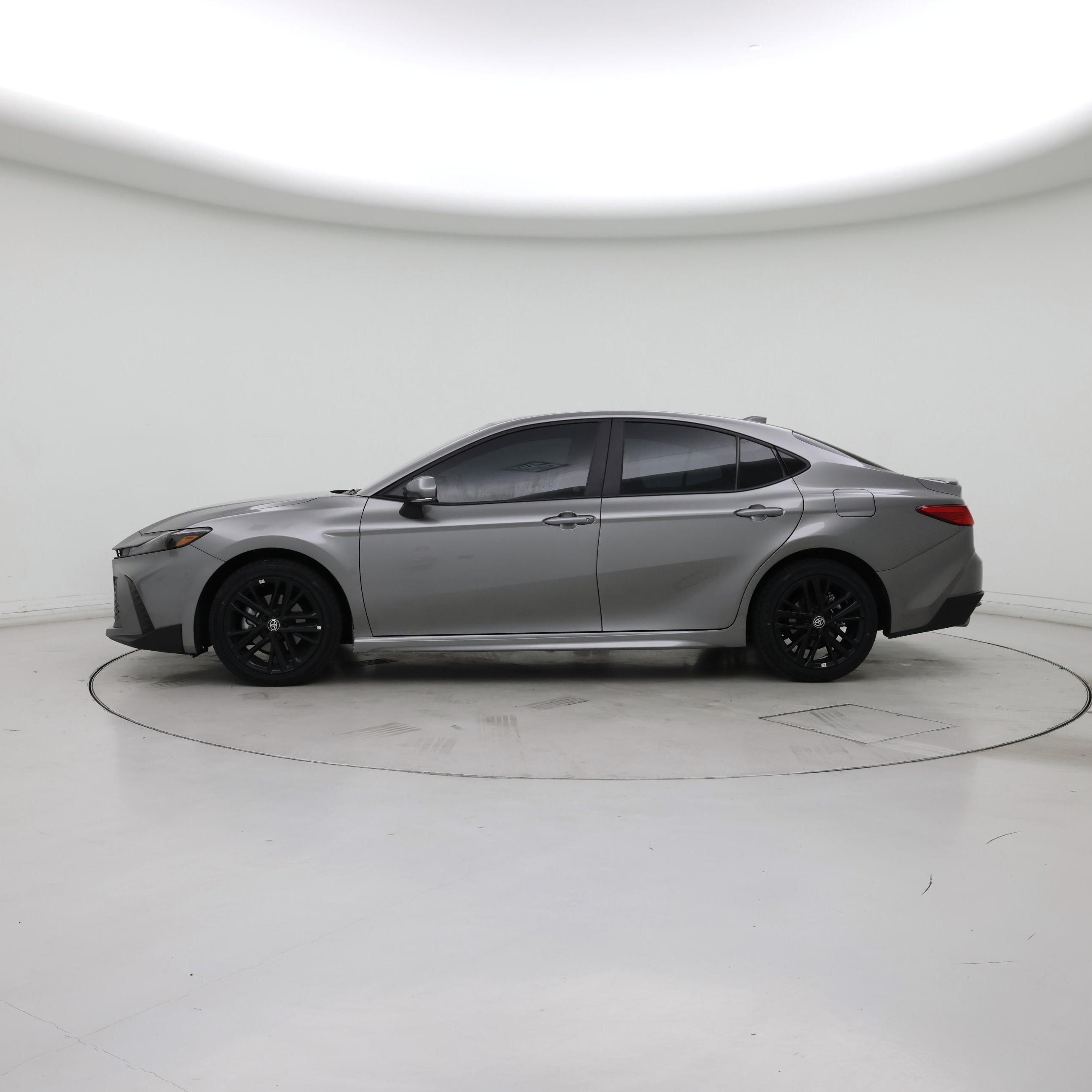 Thumbnail: 2025 Toyota Camry - 3