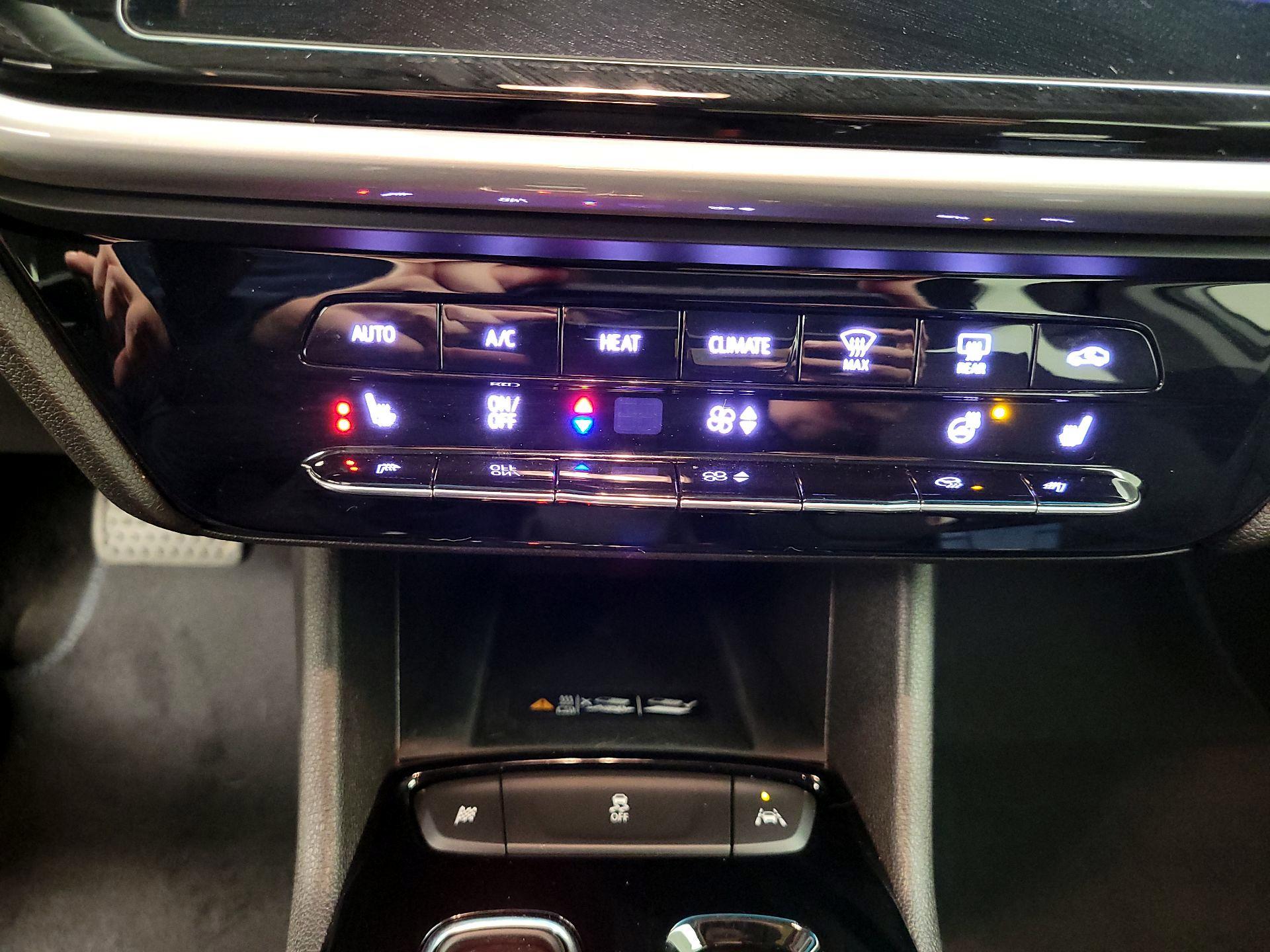 Thumbnail: 2023 Chevrolet Bolt EV - 16