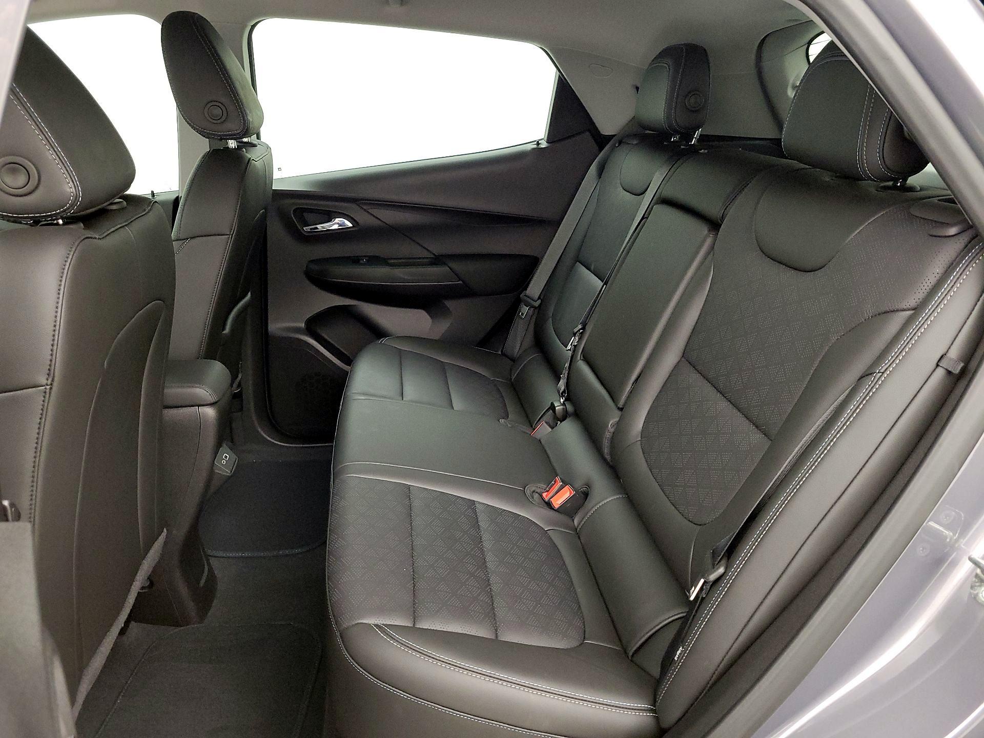 Thumbnail: 2023 Chevrolet Bolt EV - 19