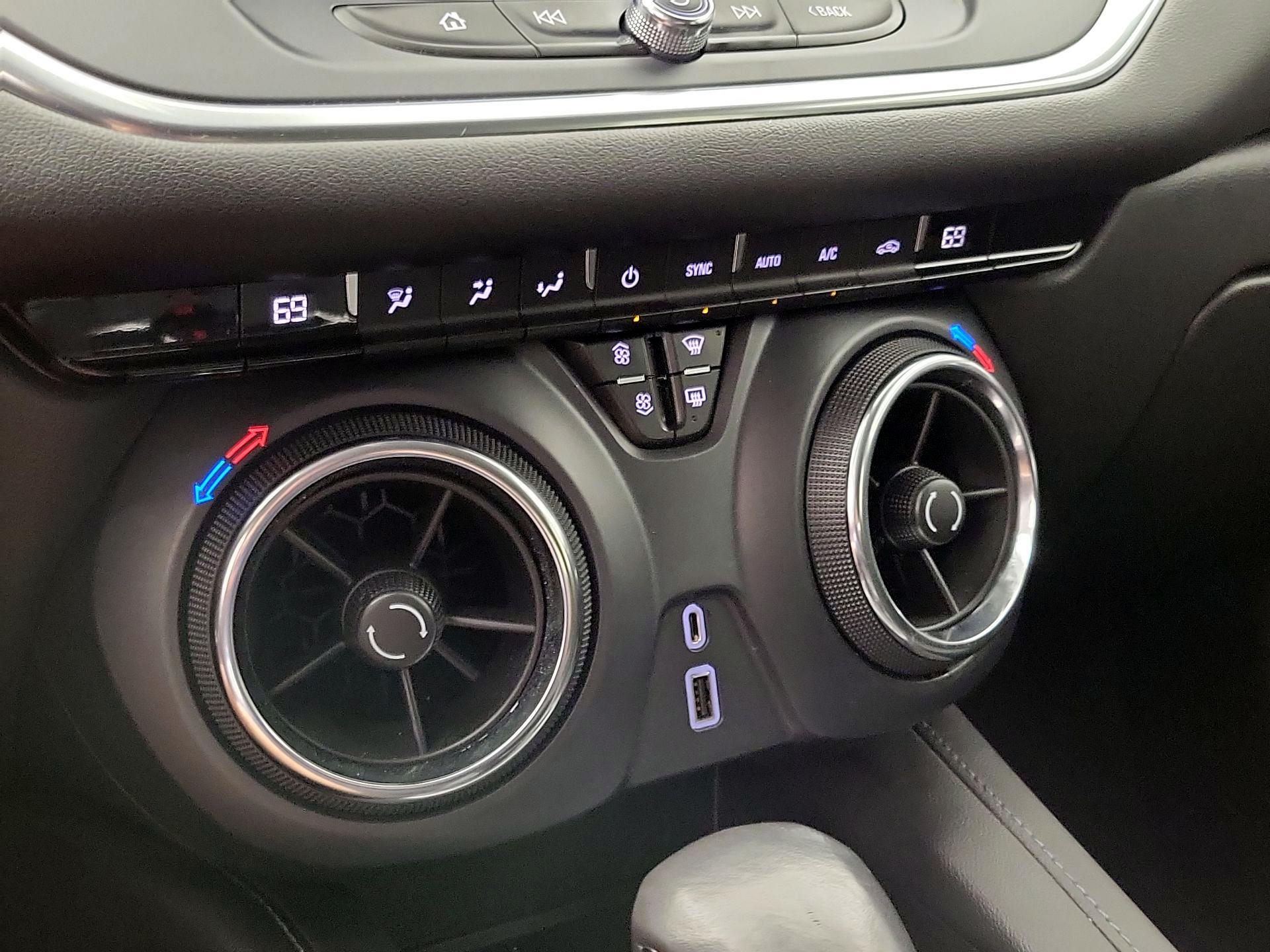 Thumbnail: 2019 Chevrolet Blazer - 16