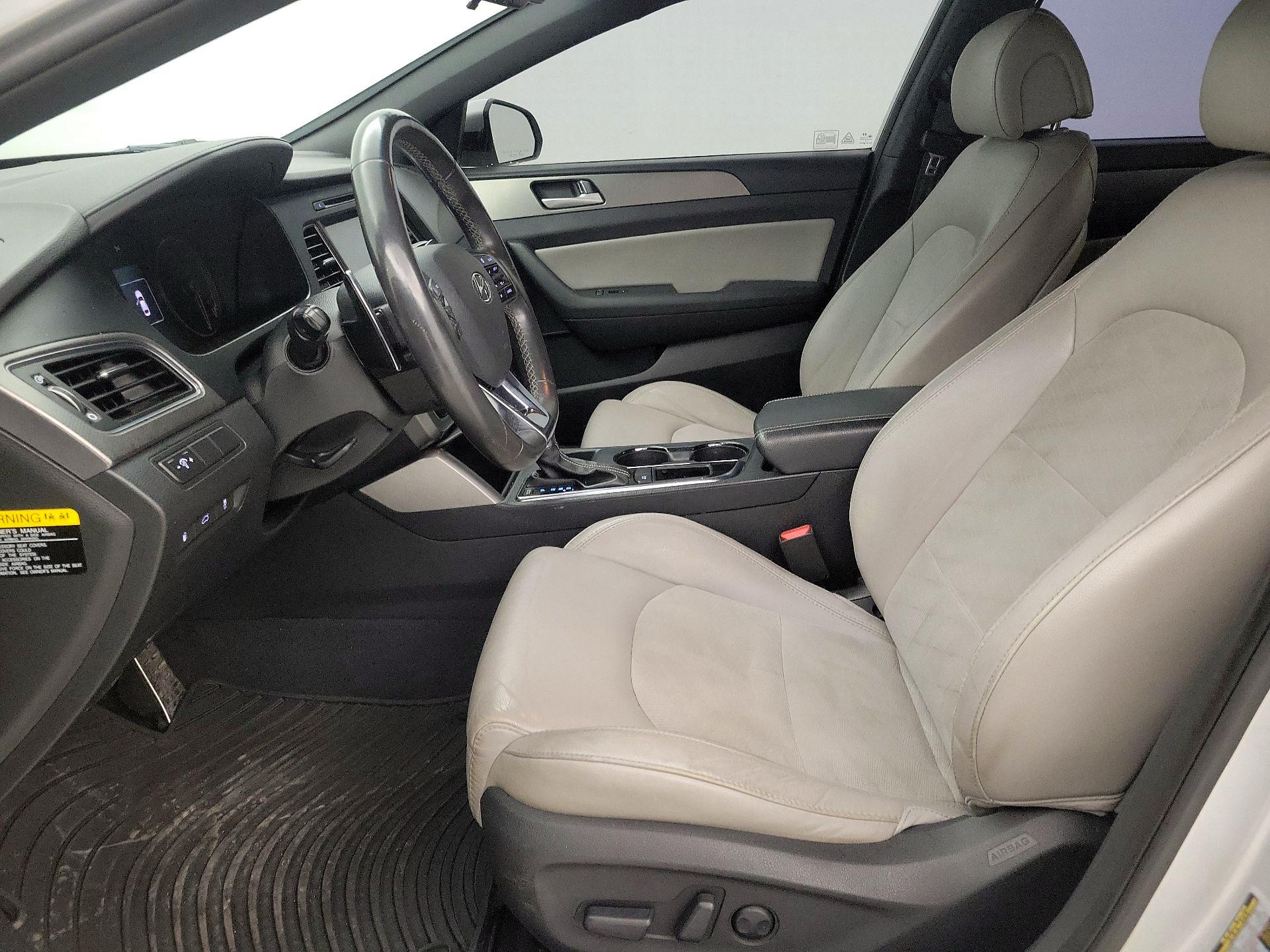 Thumbnail: 2017 Hyundai Sonata - 11