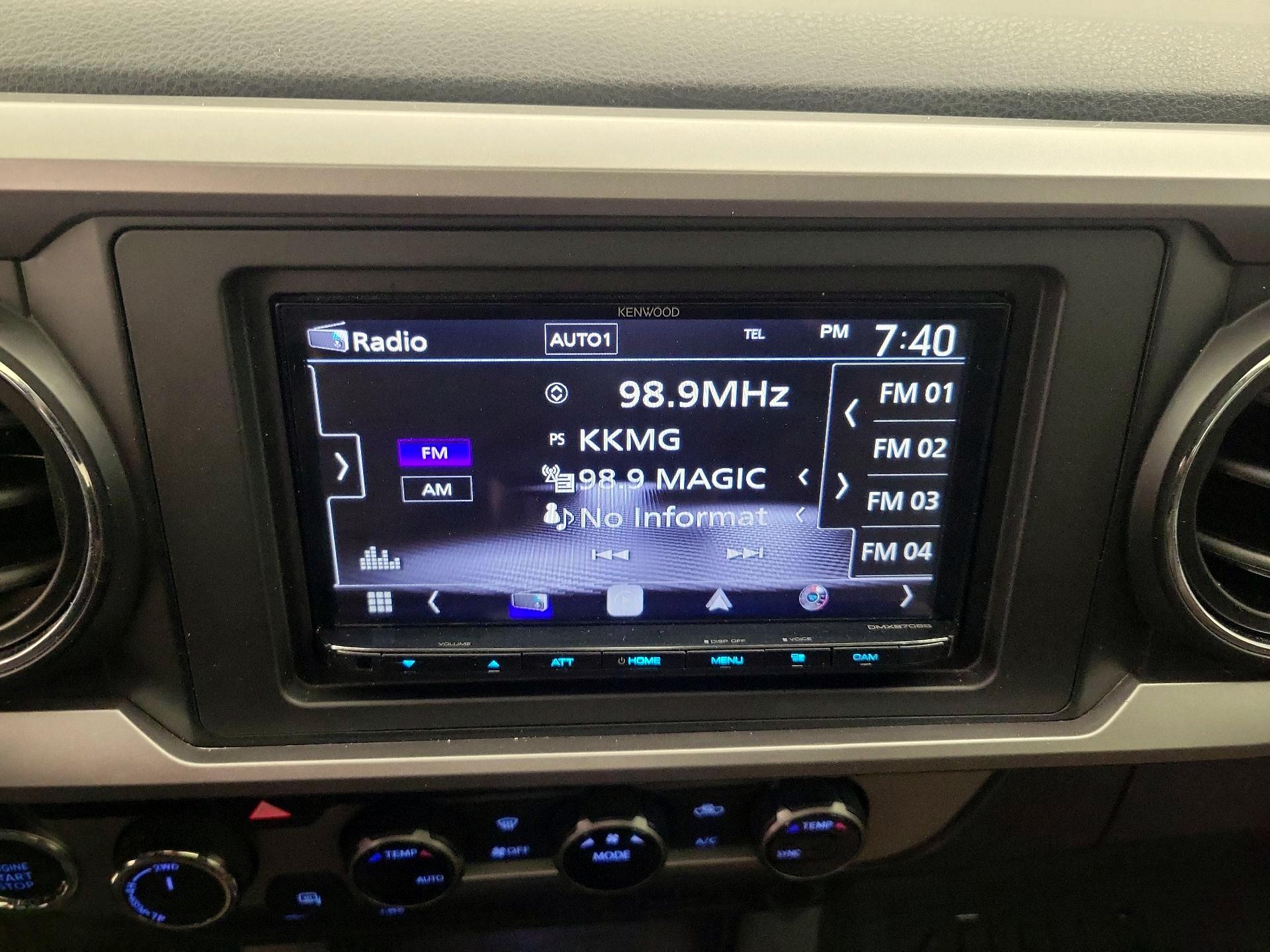 Thumbnail: 2017 Toyota Tacoma - 15