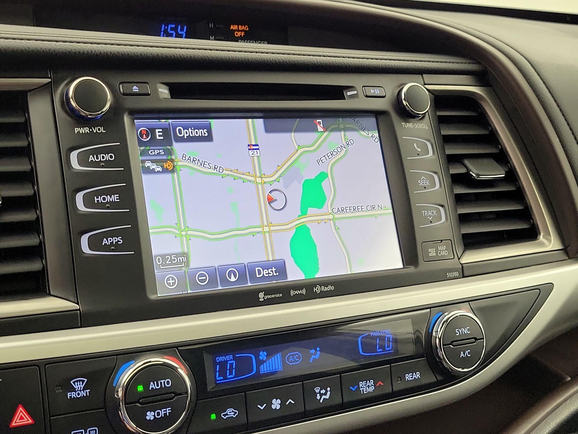 Thumbnail: 2019 Toyota Highlander - 14