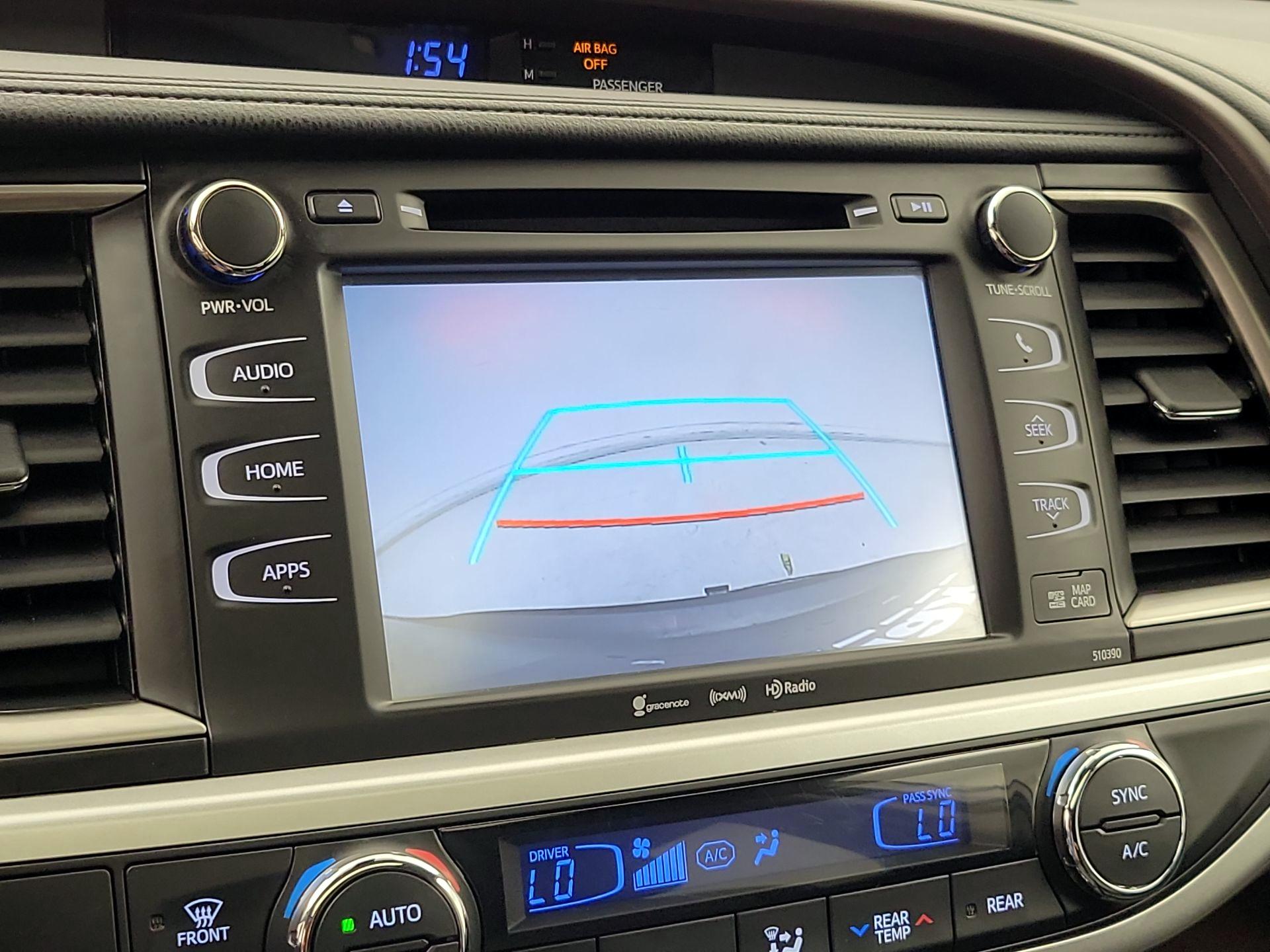 Thumbnail: 2019 Toyota Highlander - 15