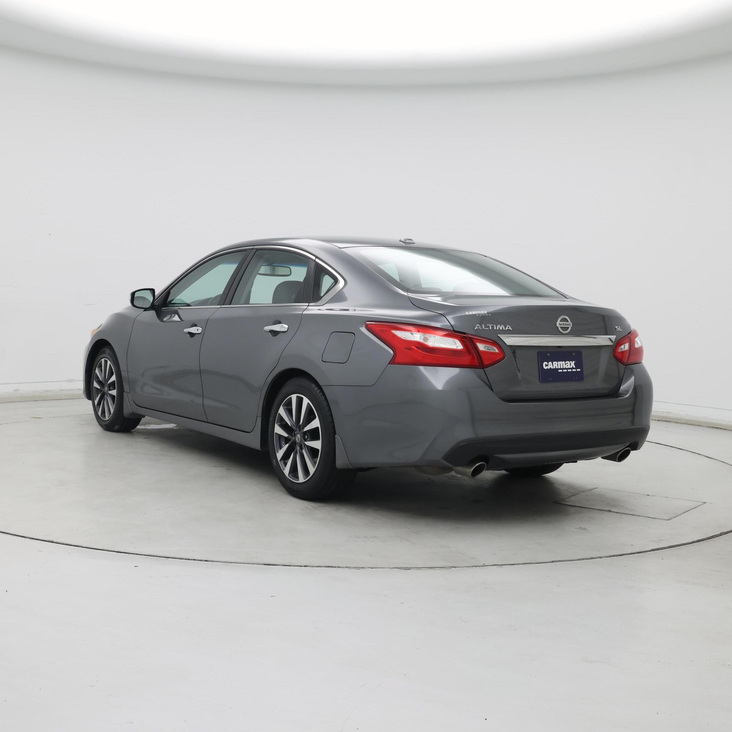 Thumbnail: 2017 Nissan Altima - 2
