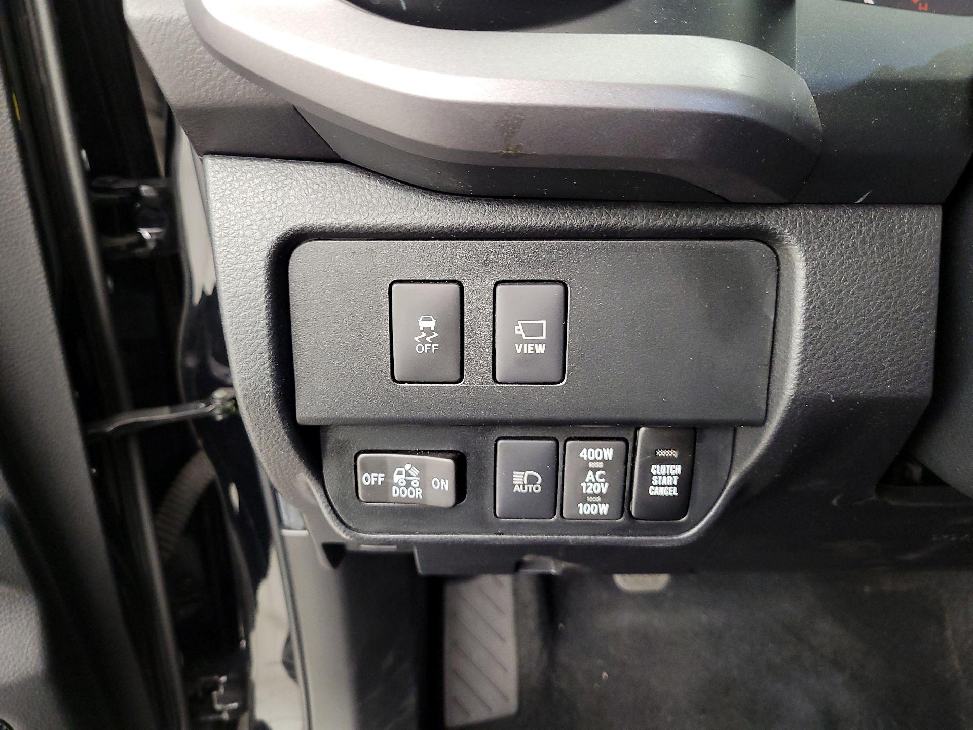 Thumbnail: 2022 Toyota Tacoma - 13