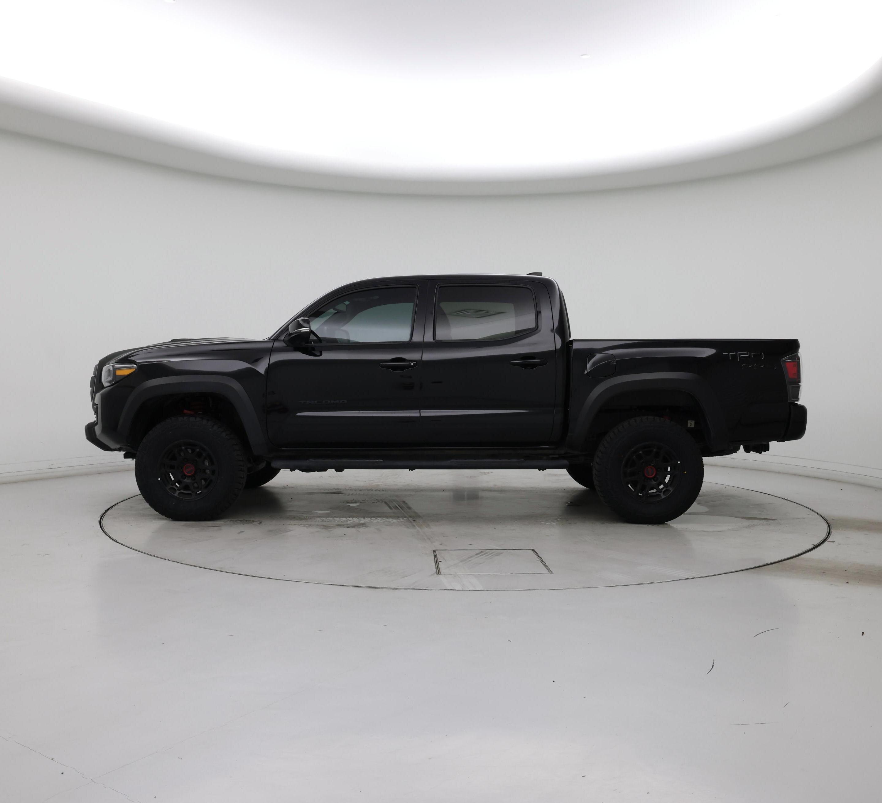 Thumbnail: 2022 Toyota Tacoma - 3
