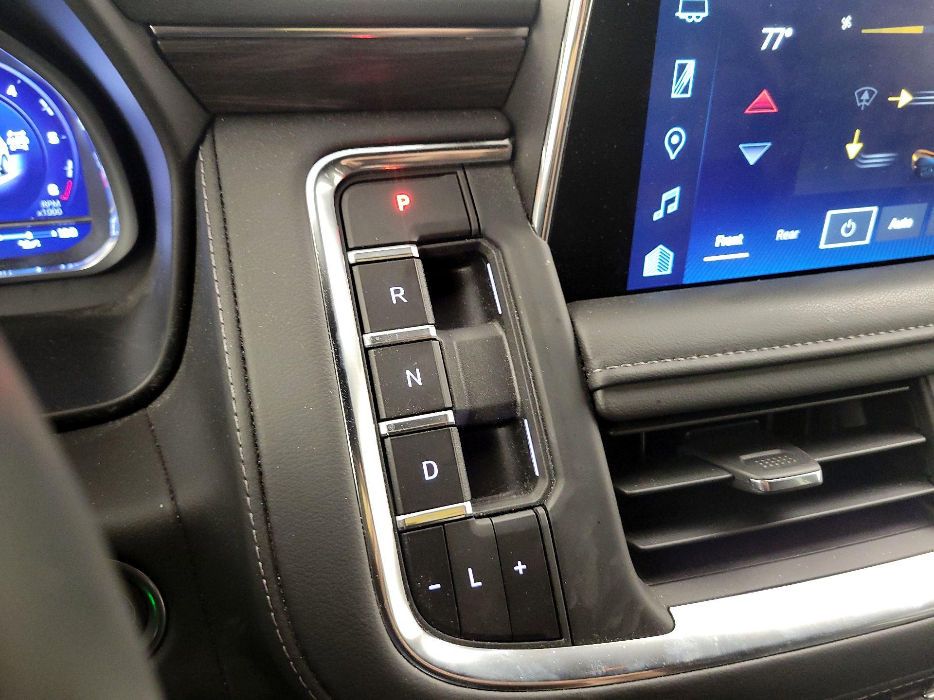 Thumbnail: 2024 Chevrolet Tahoe - 17