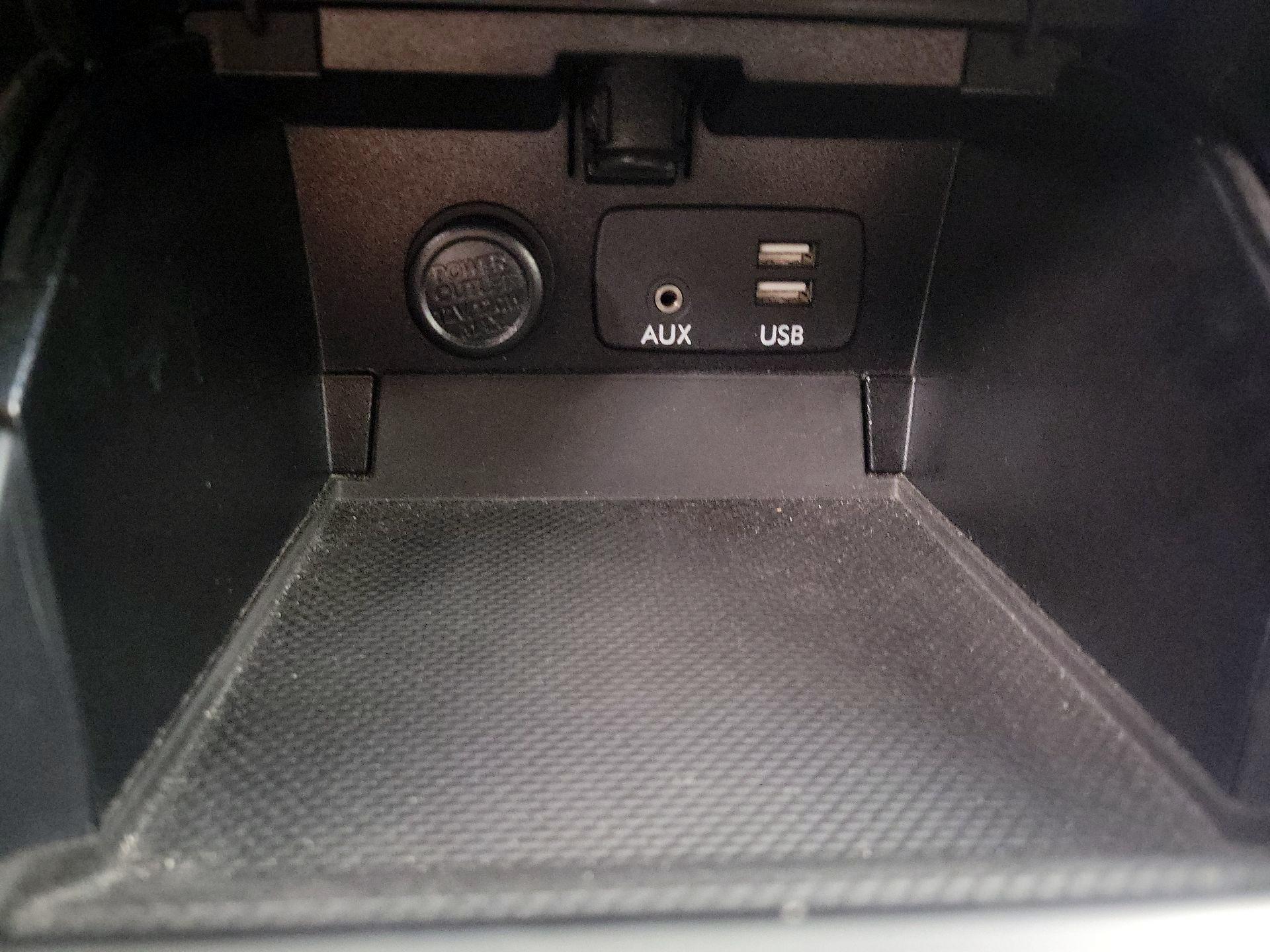 Thumbnail: 2015 Subaru Outback - 18