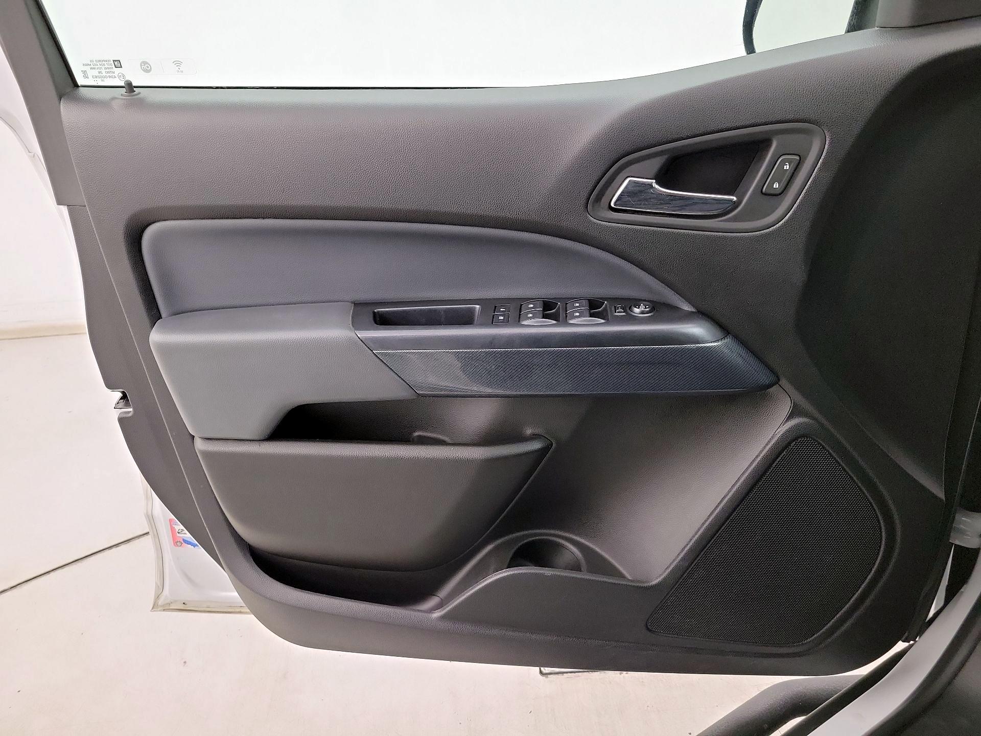 Thumbnail: 2021 Chevrolet Colorado - 12