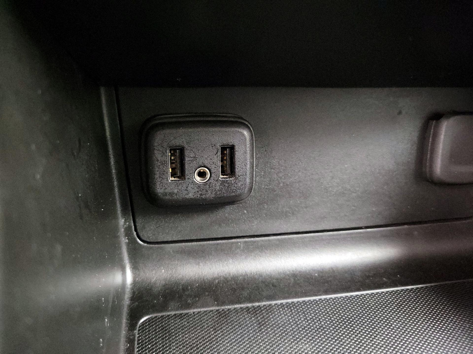 Thumbnail: 2021 Chevrolet Colorado - 18