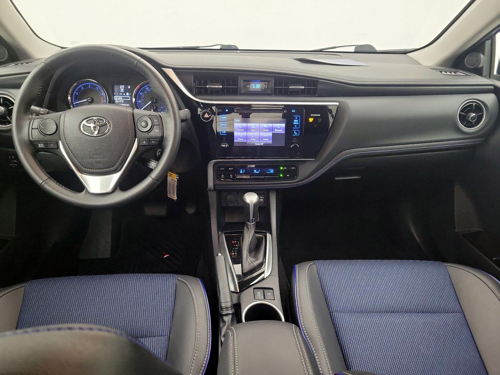Thumbnail: 2017 Toyota Corolla - 9