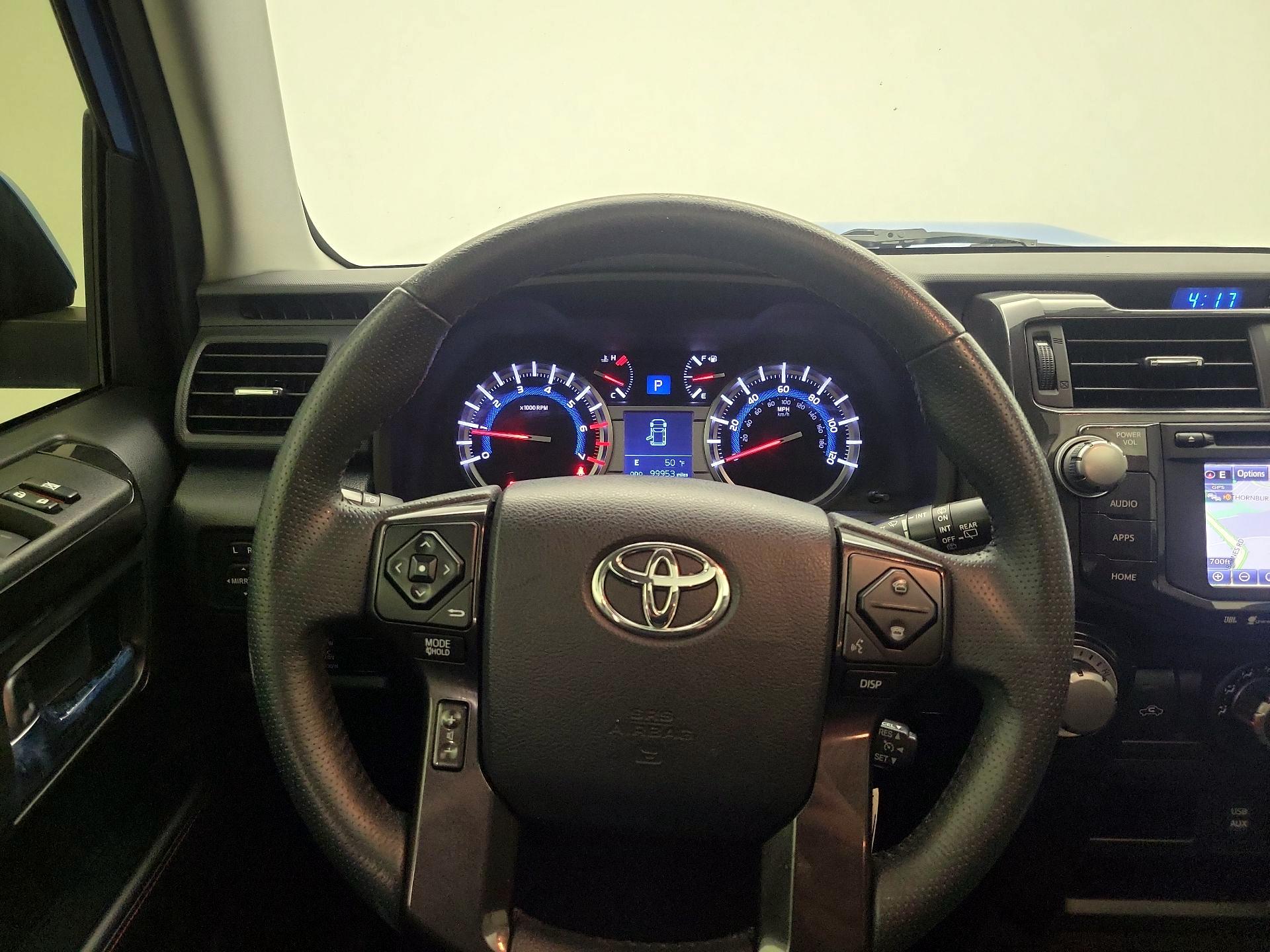 Thumbnail: 2019 Toyota 4Runner - 10