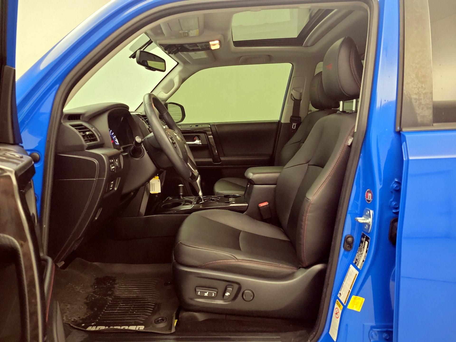 Thumbnail: 2019 Toyota 4Runner - 11