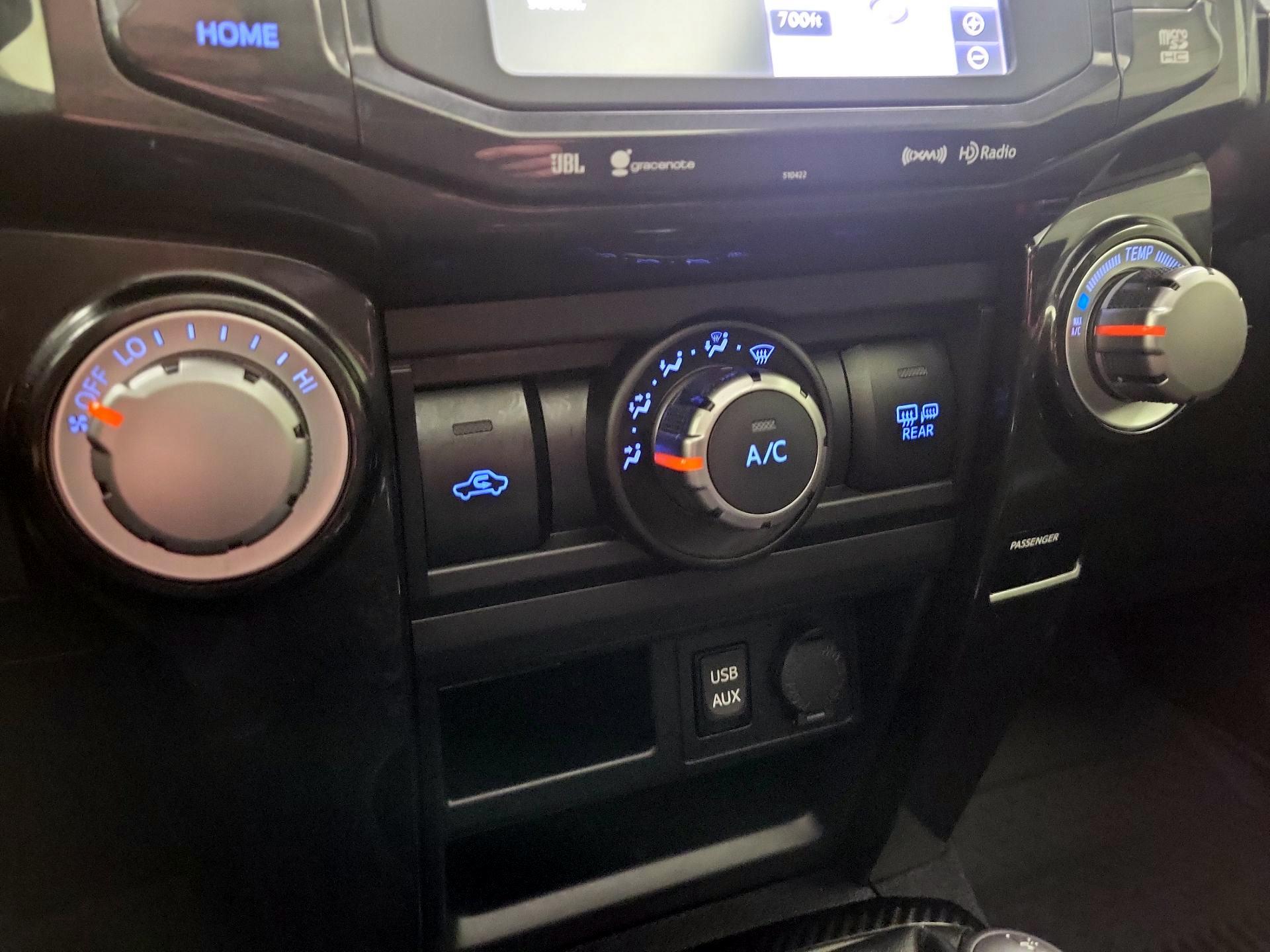 Thumbnail: 2019 Toyota 4Runner - 17