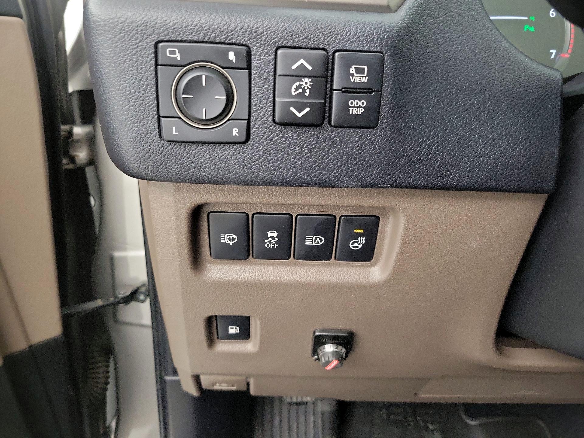 Thumbnail: 2020 Lexus GX - 13