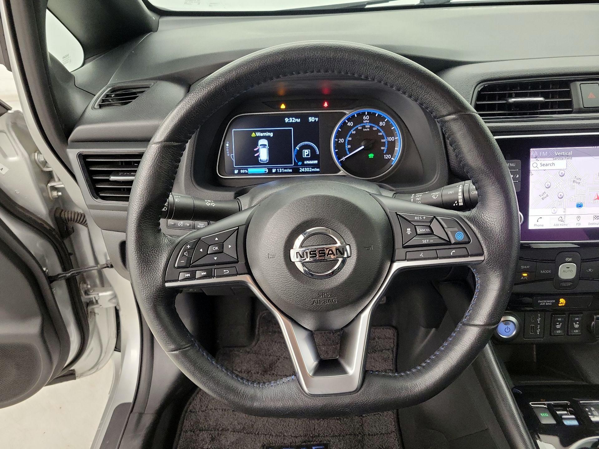 Thumbnail: 2020 Nissan Leaf - 10