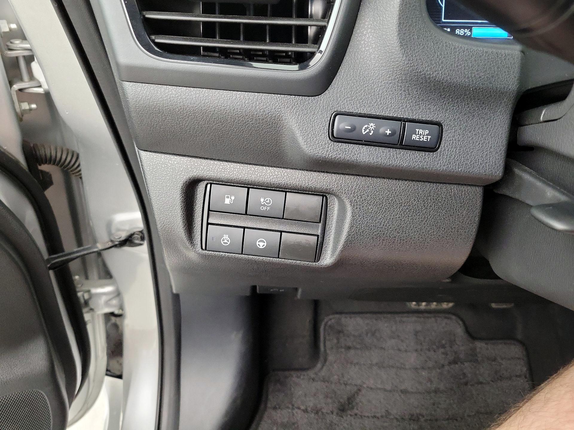 Thumbnail: 2020 Nissan Leaf - 13