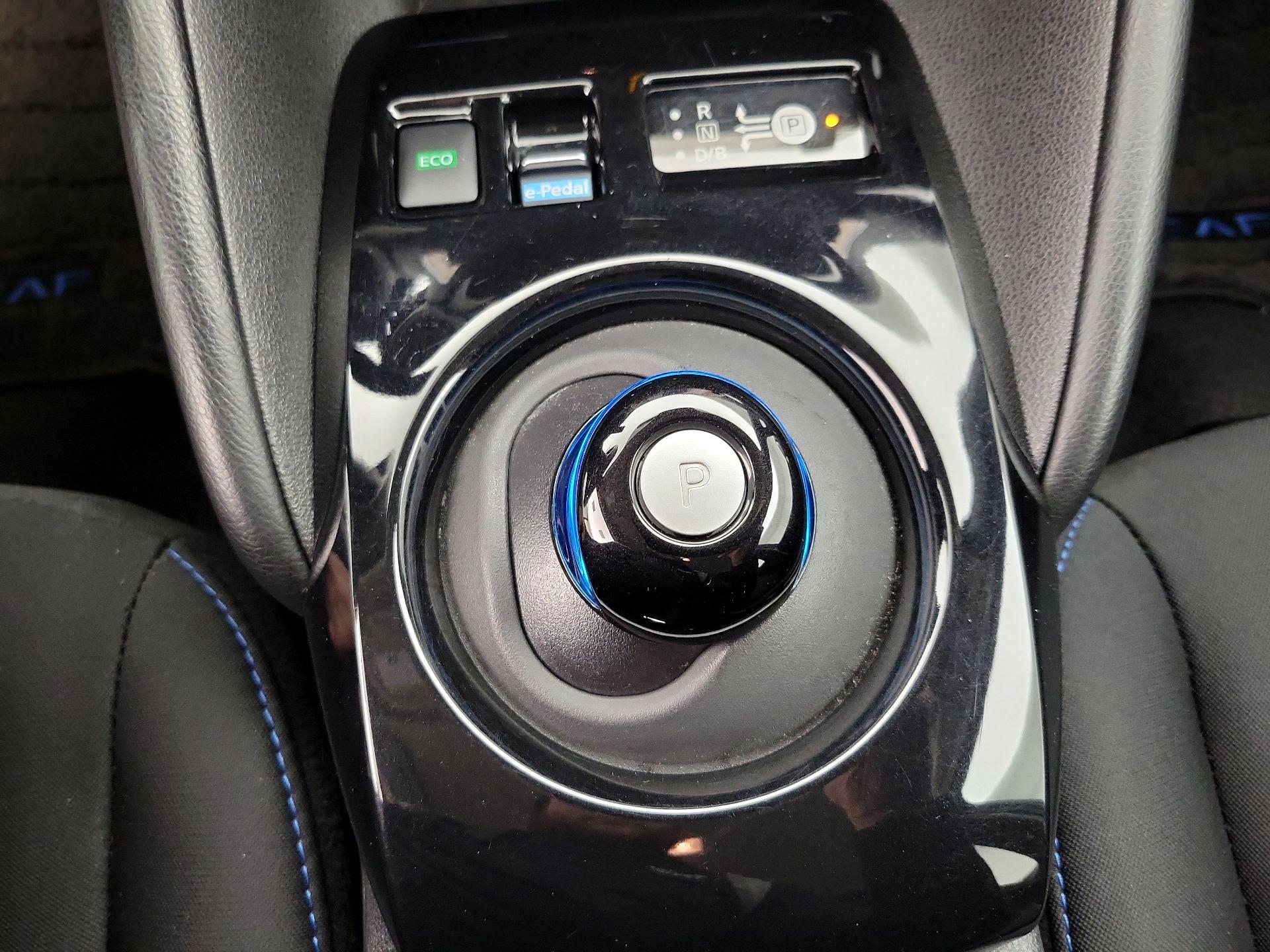 Thumbnail: 2020 Nissan Leaf - 18