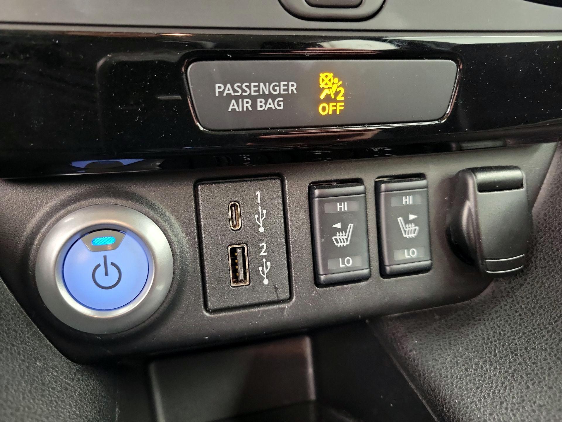 Thumbnail: 2020 Nissan Leaf - 19