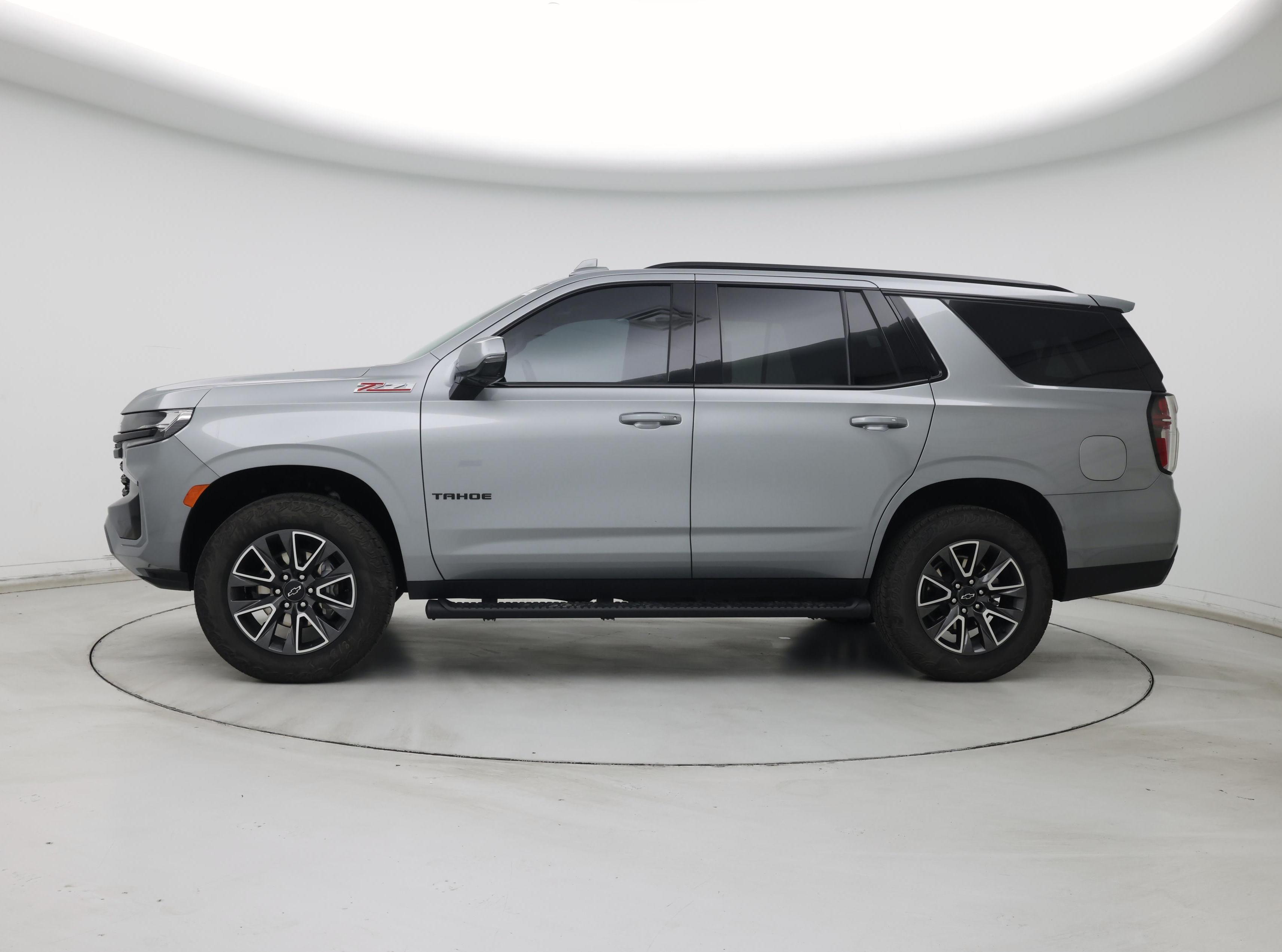 Thumbnail: 2024 Chevrolet Tahoe - 3