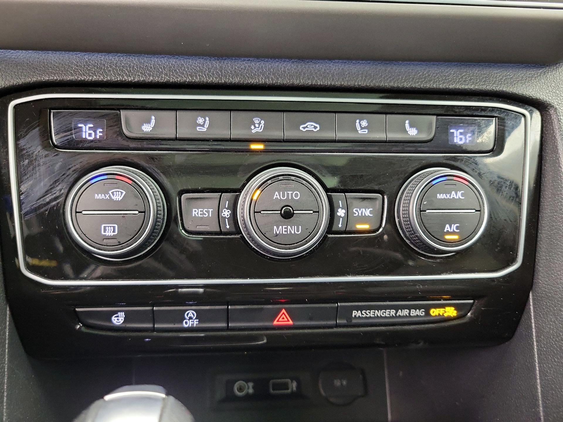 Thumbnail: 2019 Volkswagen Atlas - 17