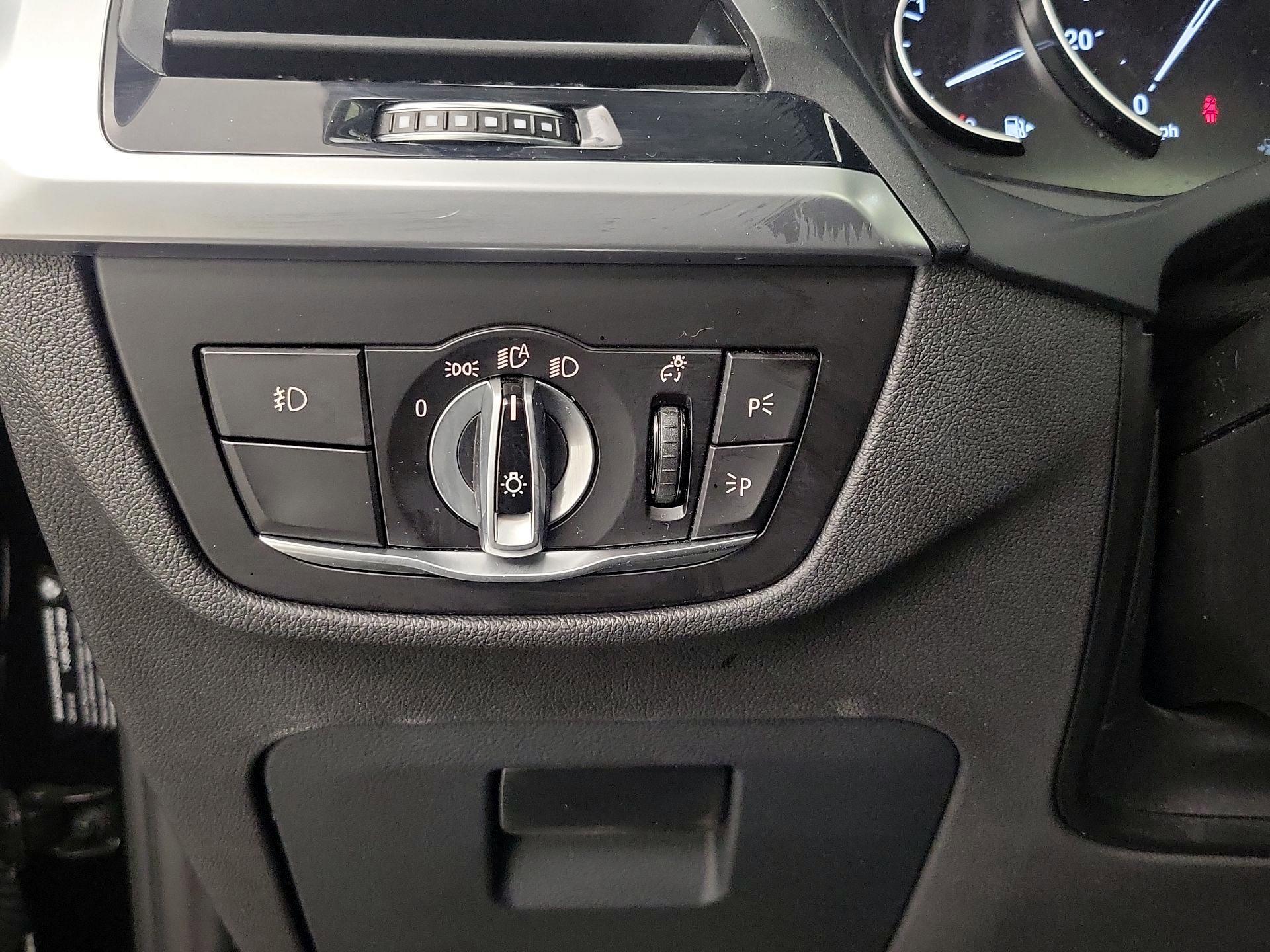 Thumbnail: 2021 BMW X3 - 13