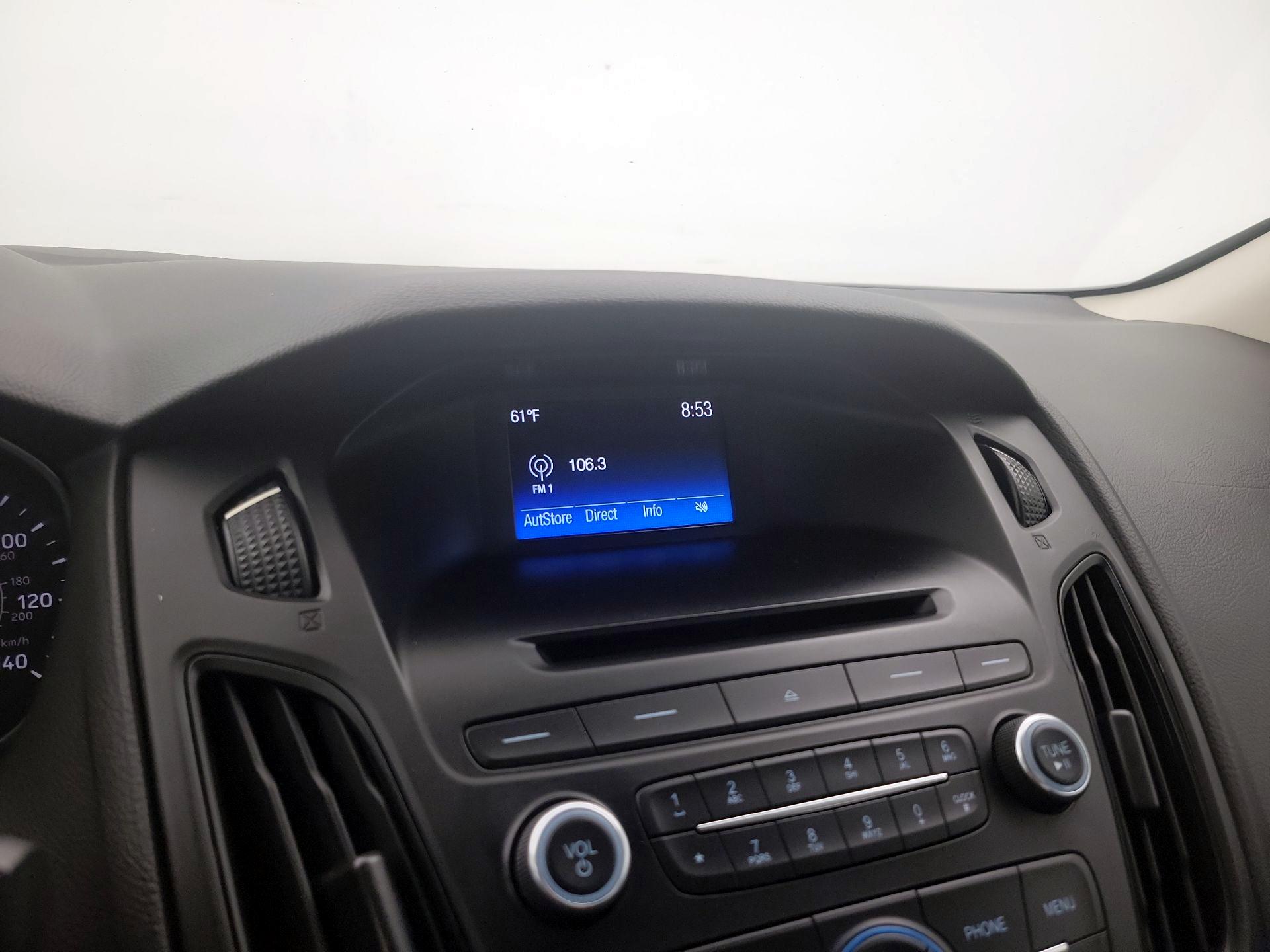 Thumbnail: 2017 Ford Focus - 15