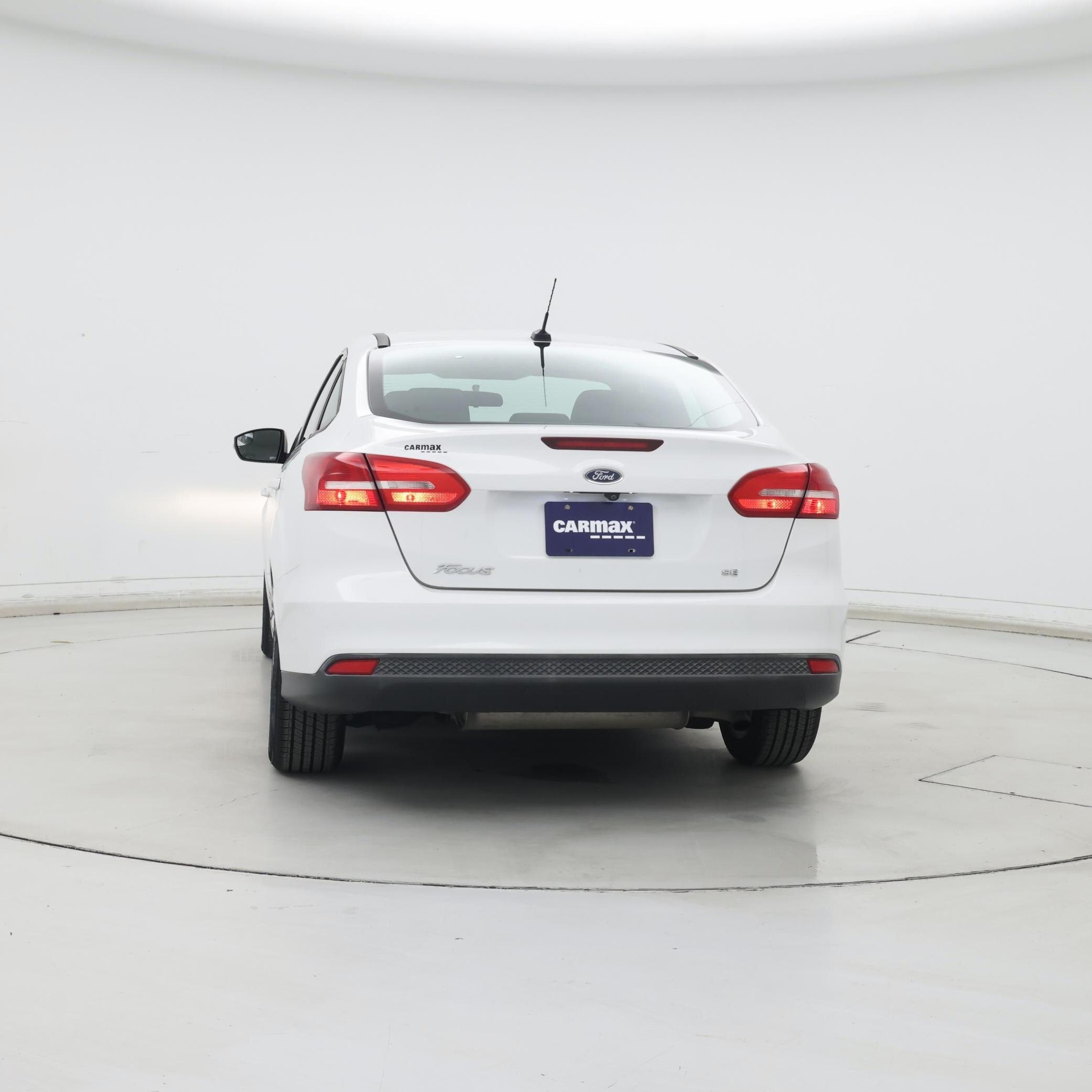 Thumbnail: 2017 Ford Focus - 6