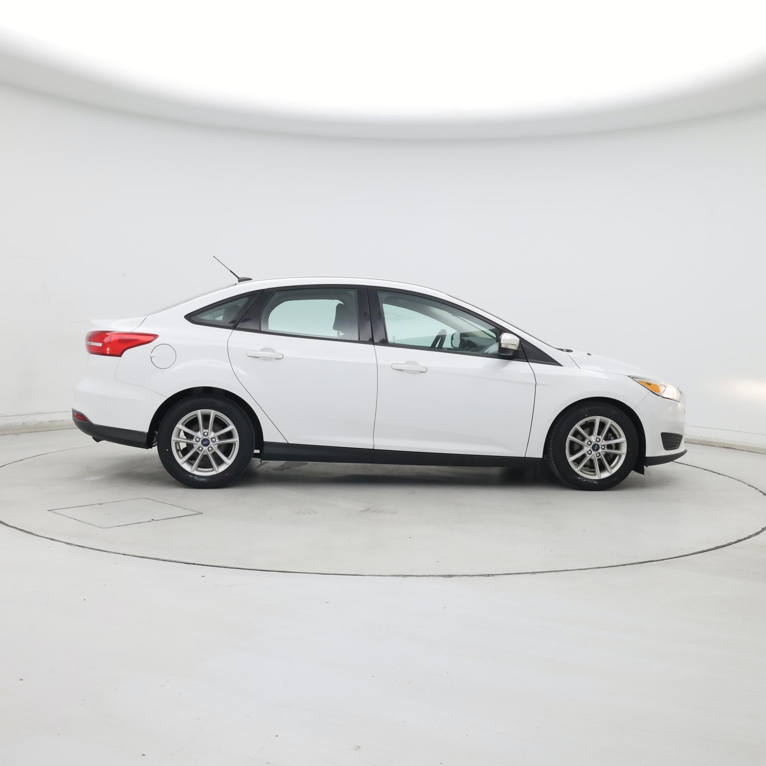 Thumbnail: 2017 Ford Focus - 7