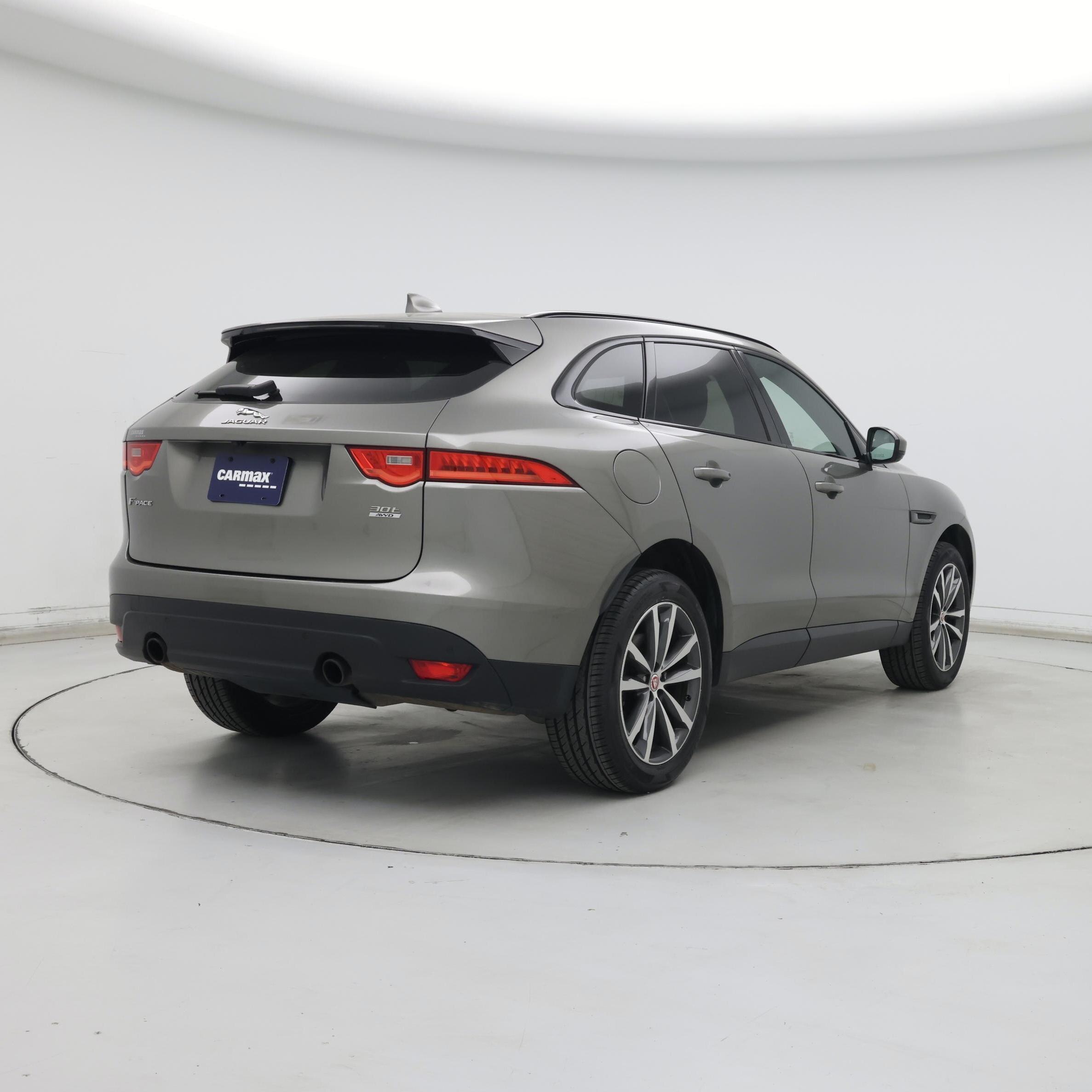 Thumbnail: 2018 Jaguar F-Pace - 8