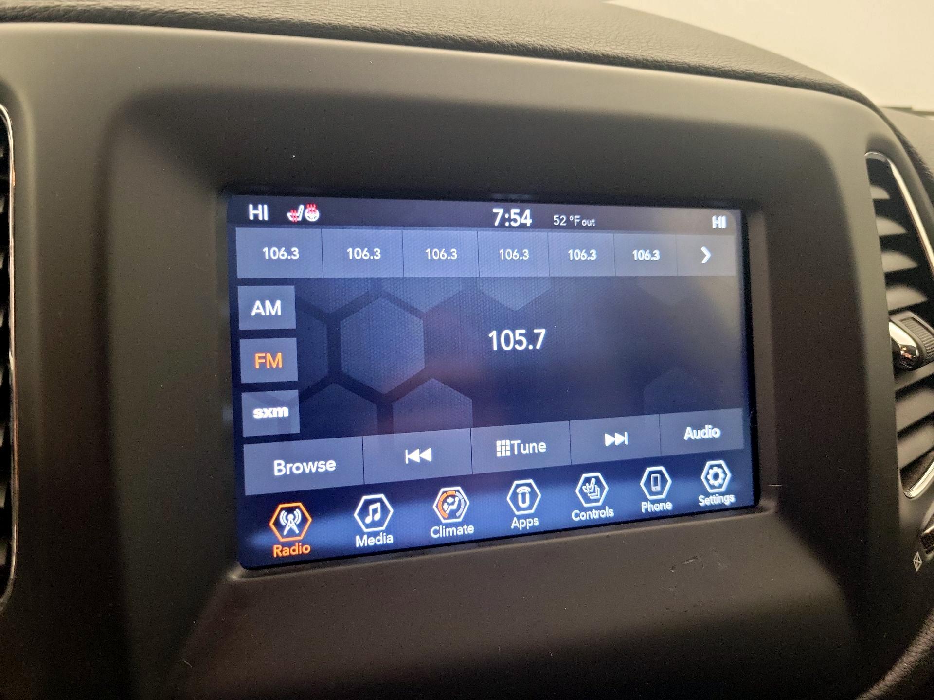 Thumbnail: 2019 Jeep Compass - 15