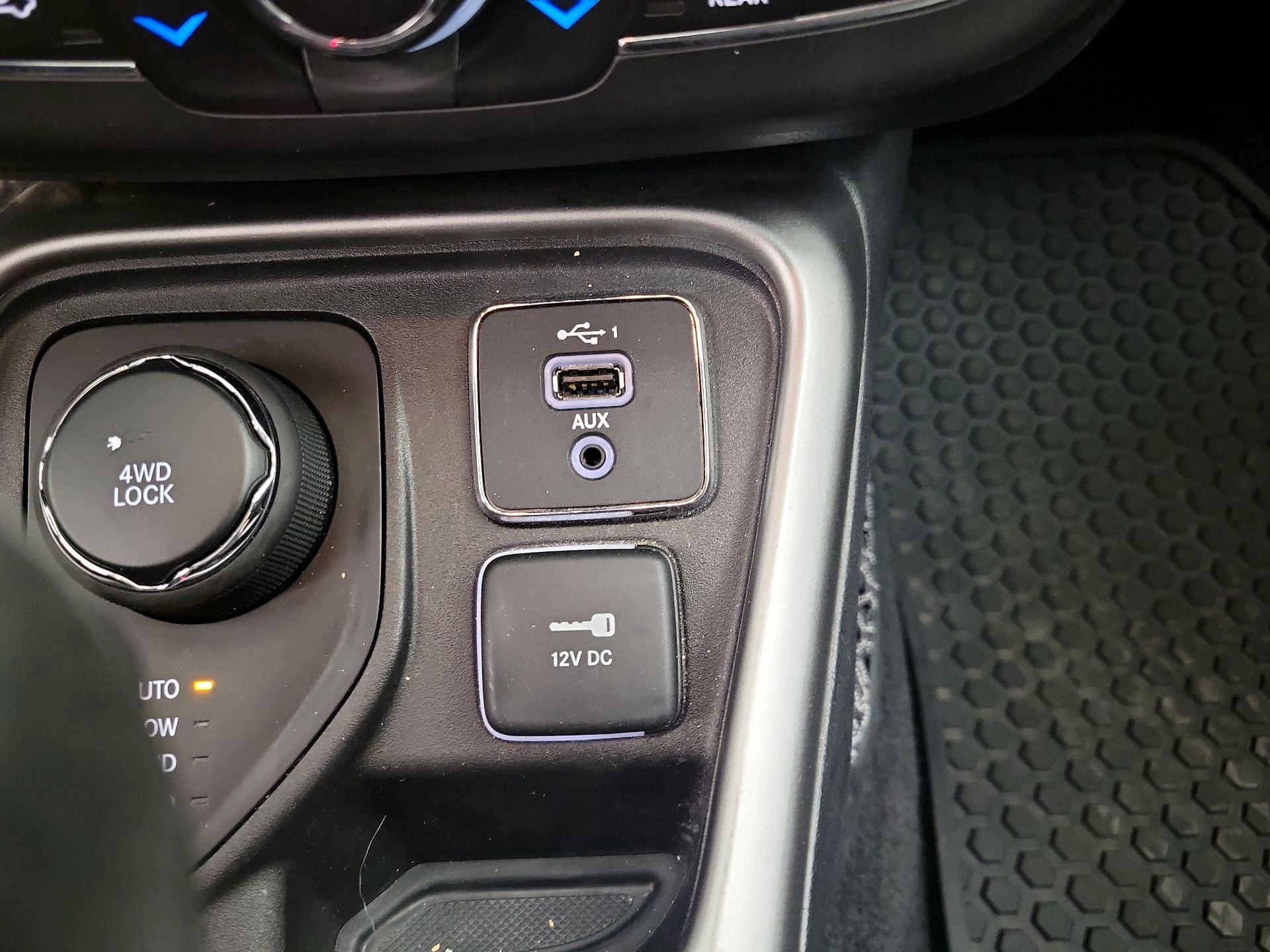 Thumbnail: 2019 Jeep Compass - 18