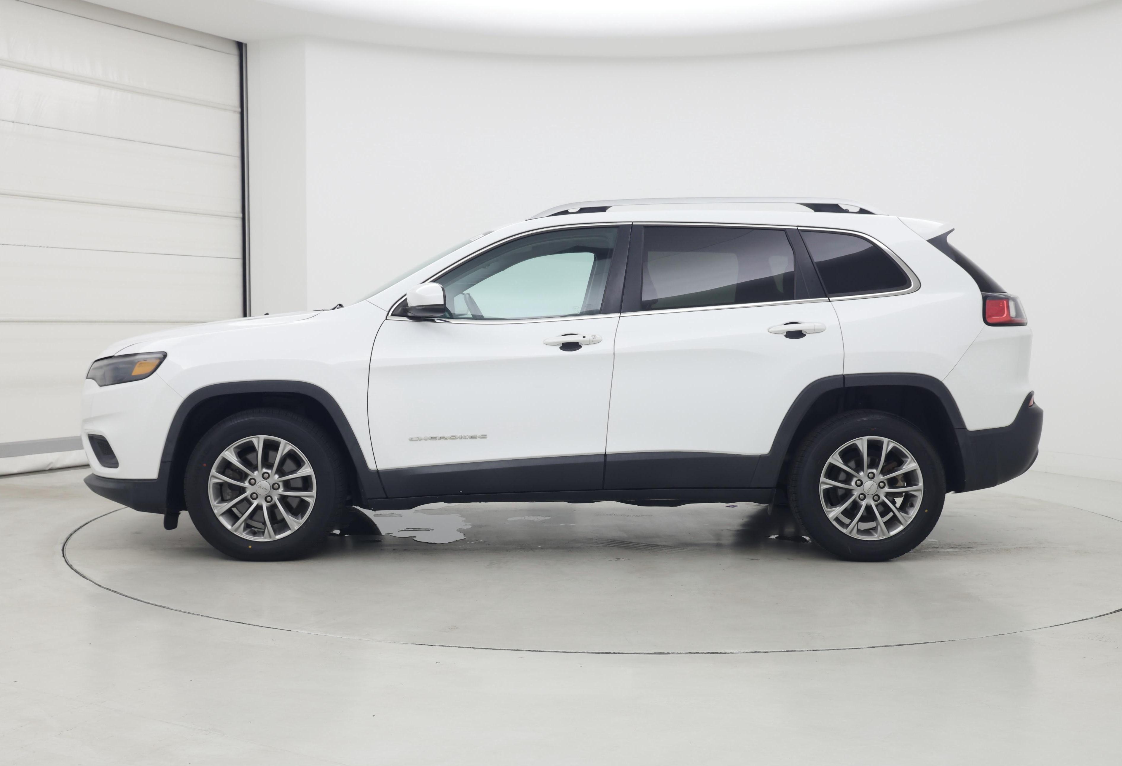 Thumbnail: 2019 Jeep Cherokee - 3