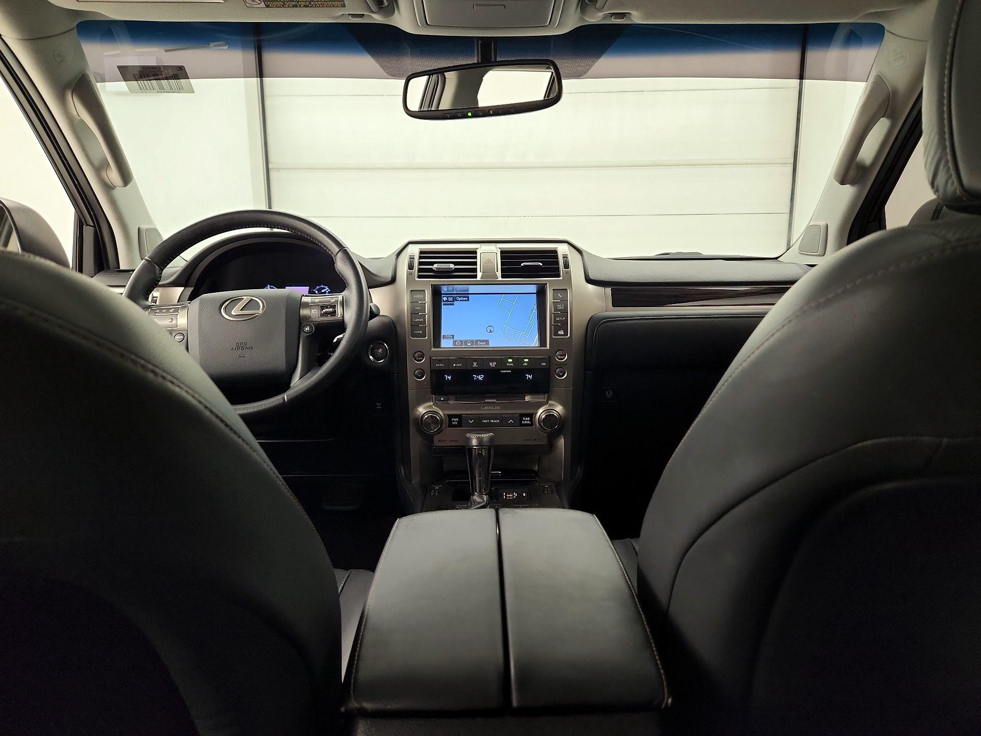 Thumbnail: 2017 Lexus GX - 9