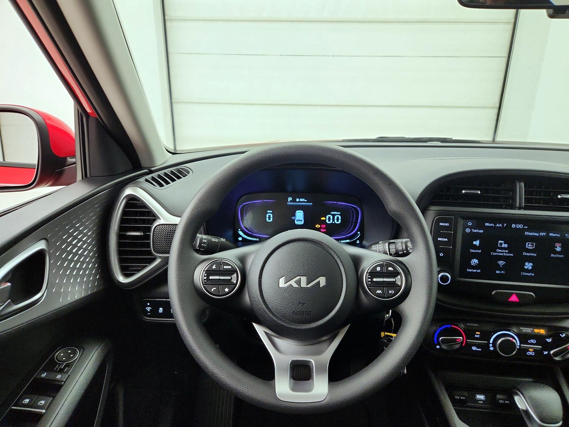 Thumbnail: 2025 Kia Soul - 10