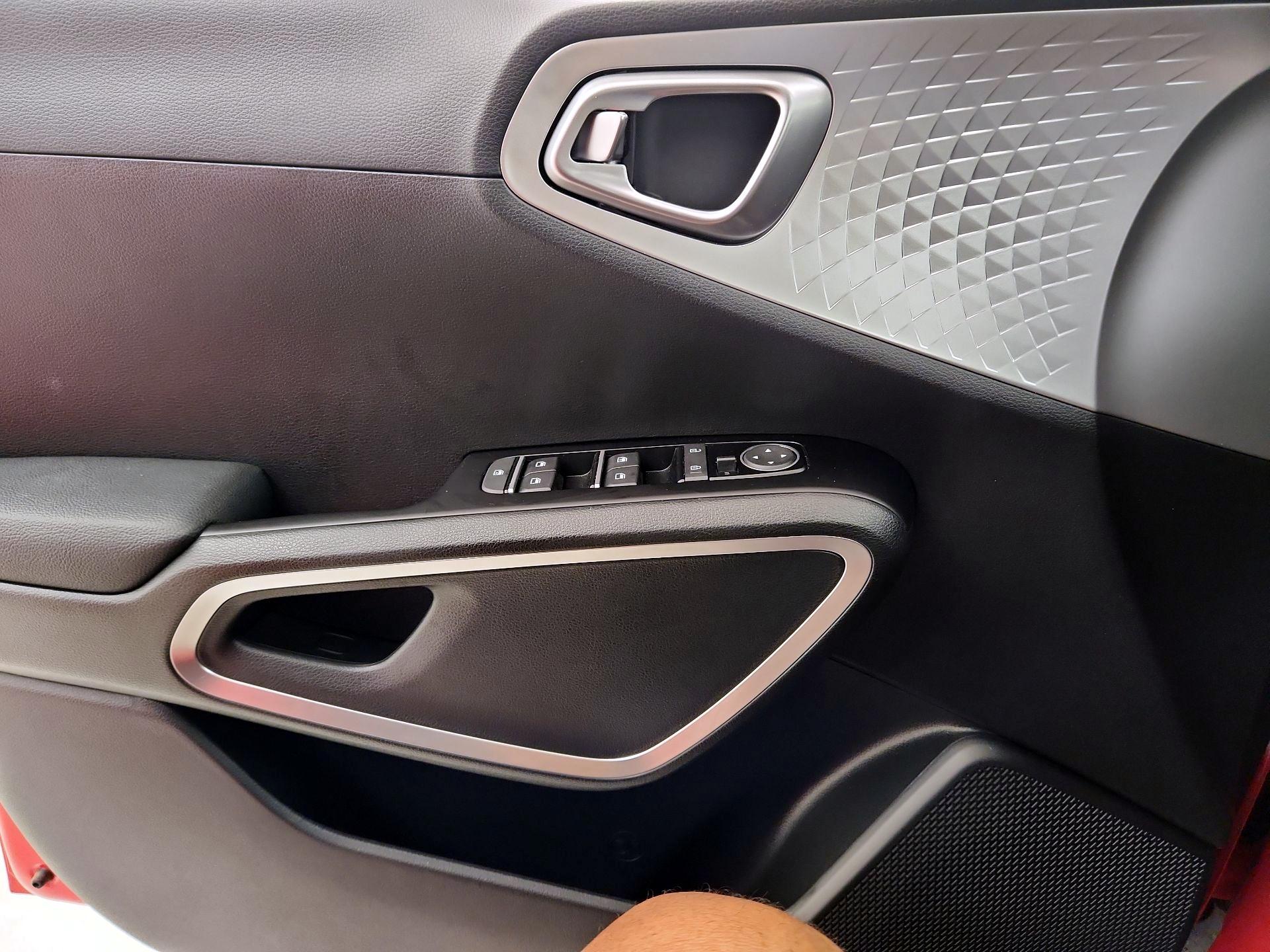 Thumbnail: 2025 Kia Soul - 12