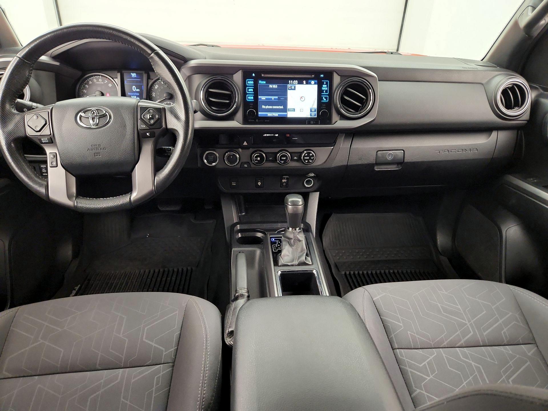 Thumbnail: 2017 Toyota Tacoma - 9