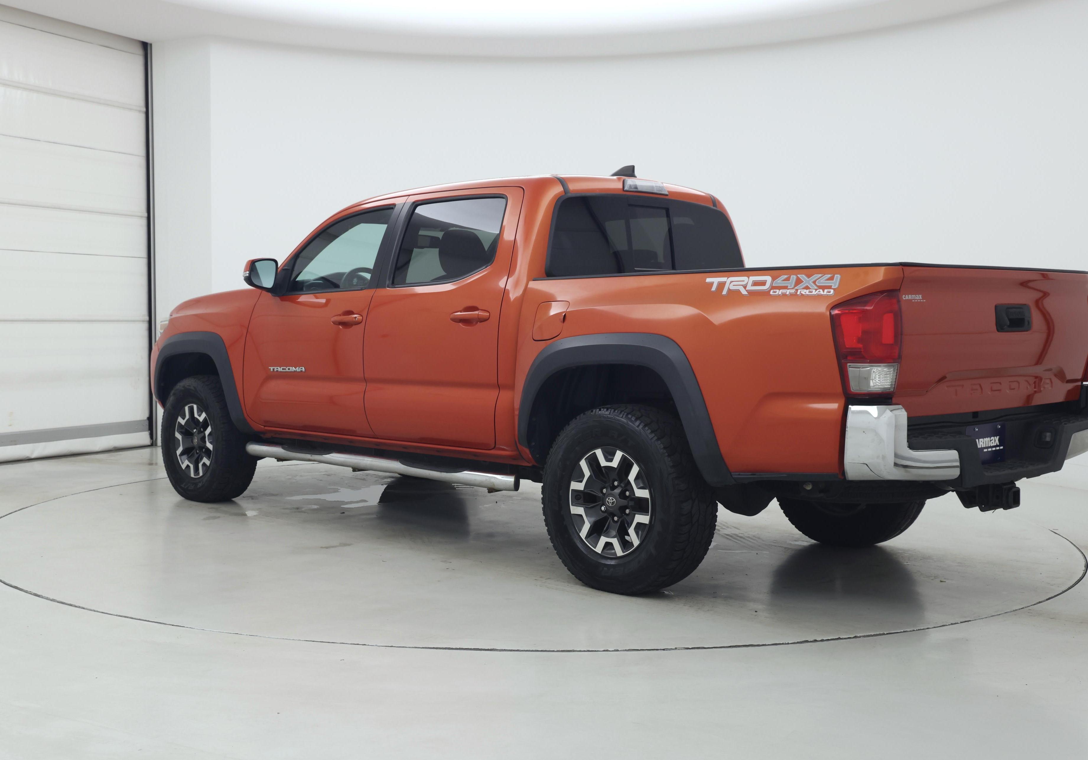 Thumbnail: 2017 Toyota Tacoma - 2