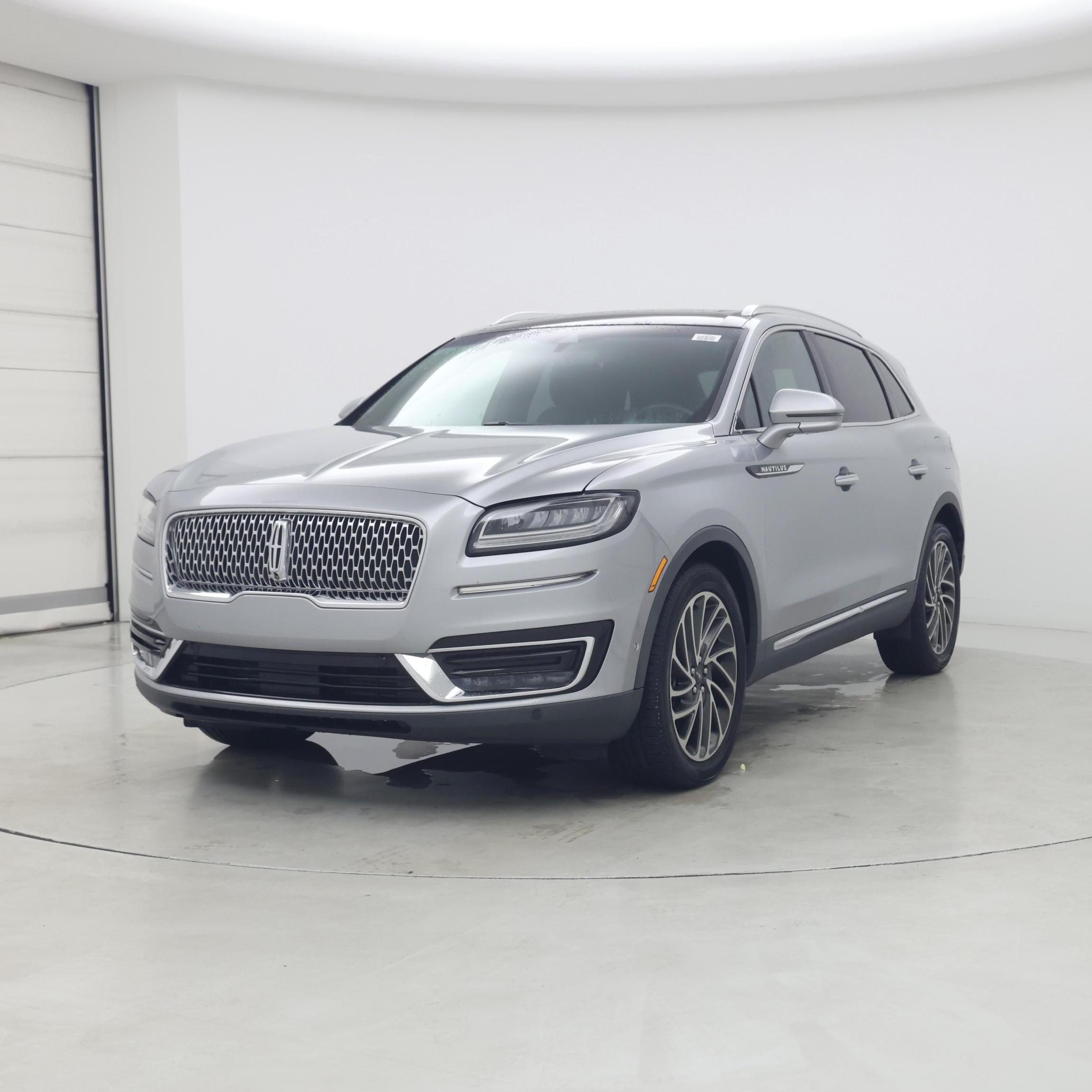Thumbnail: 2020 Lincoln Nautilus - 4