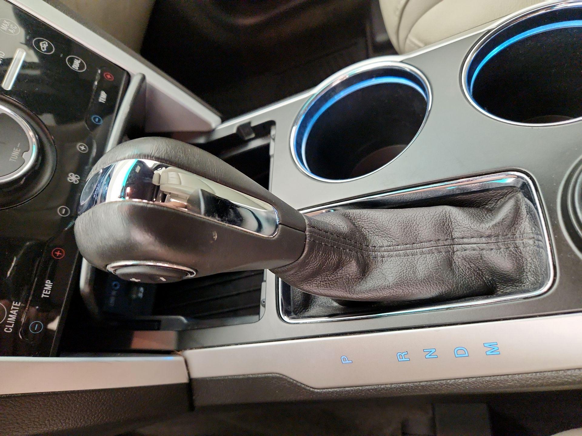 Thumbnail: 2014 Ford Explorer - 17