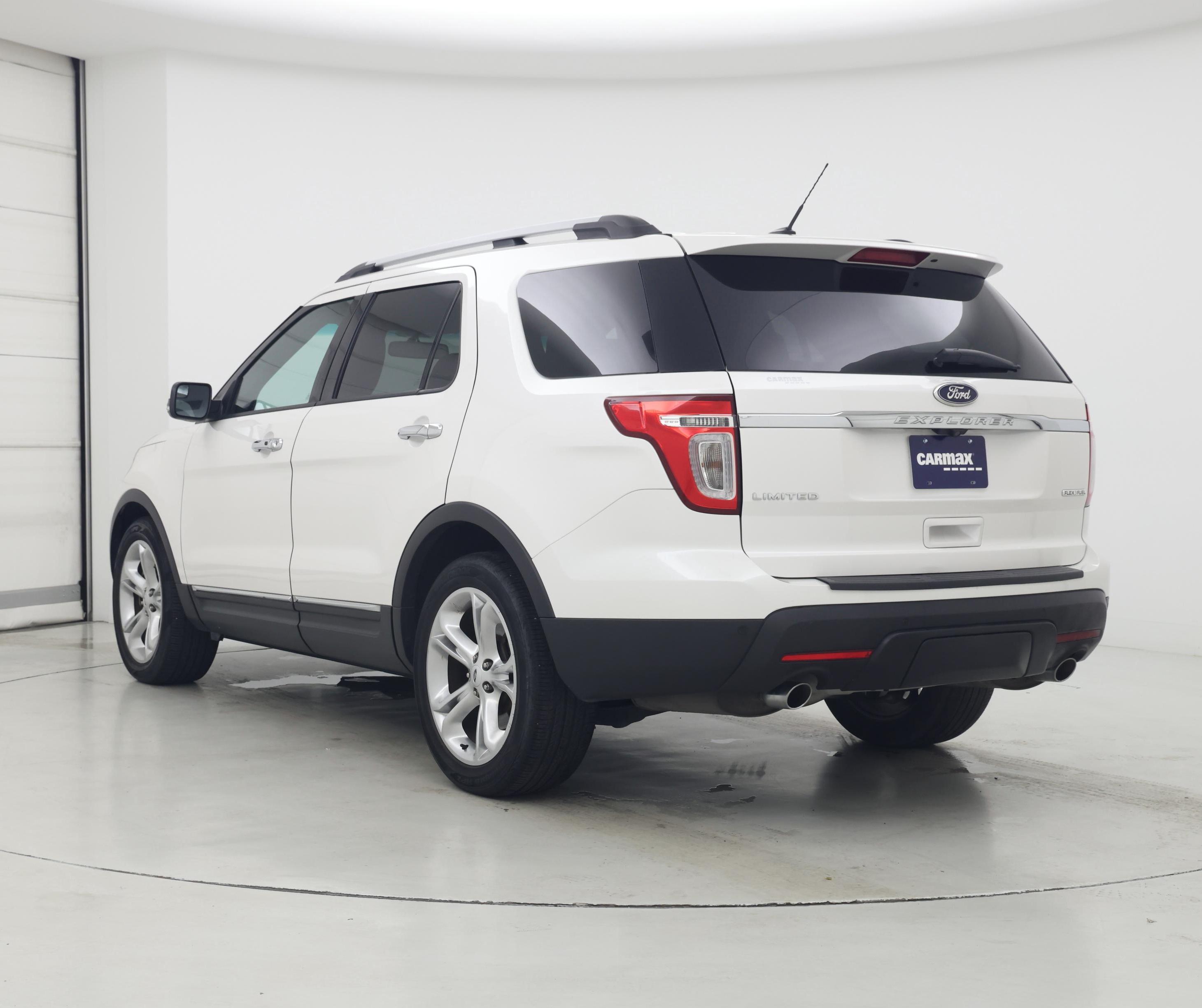 Thumbnail: 2014 Ford Explorer - 2