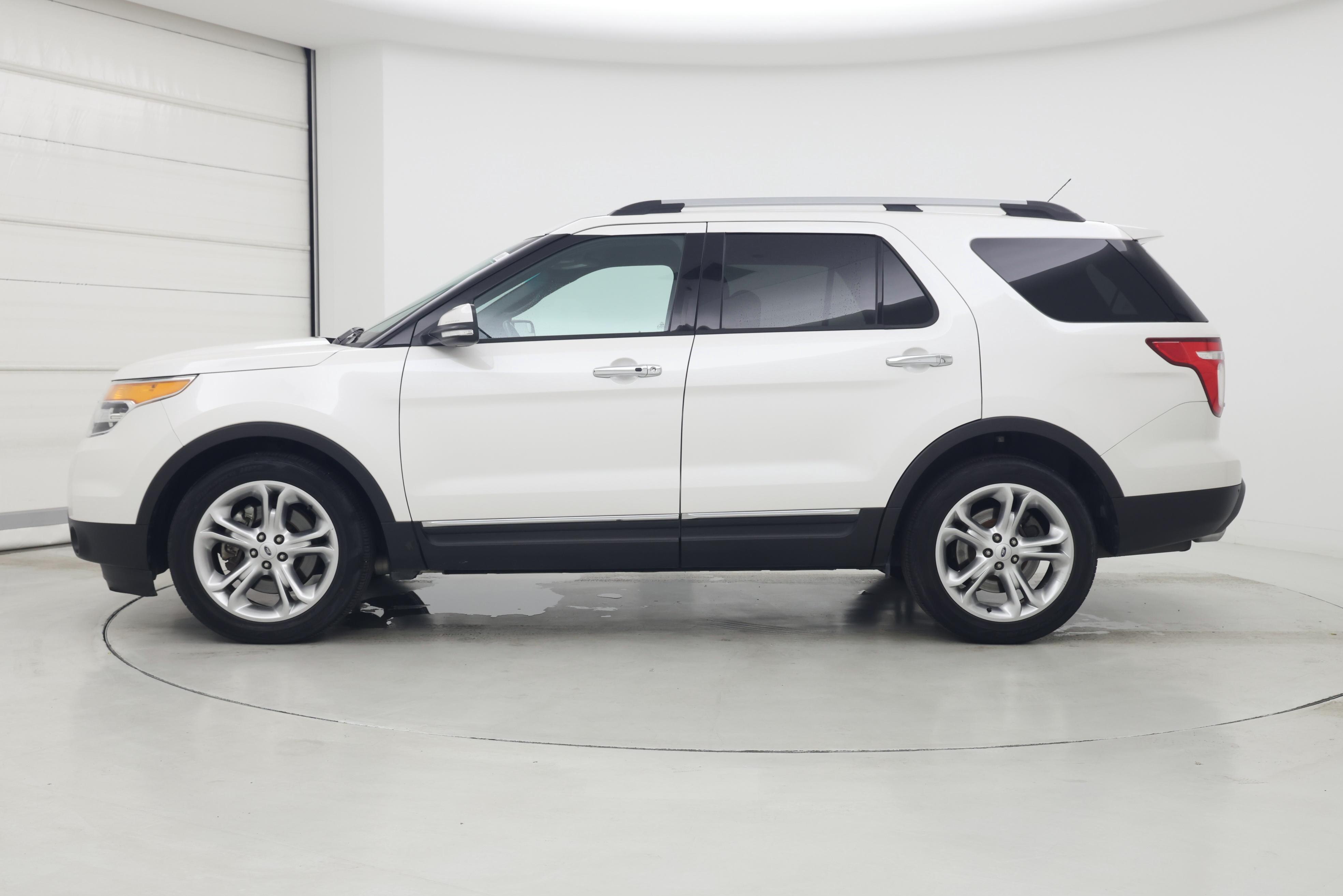 Thumbnail: 2014 Ford Explorer - 3