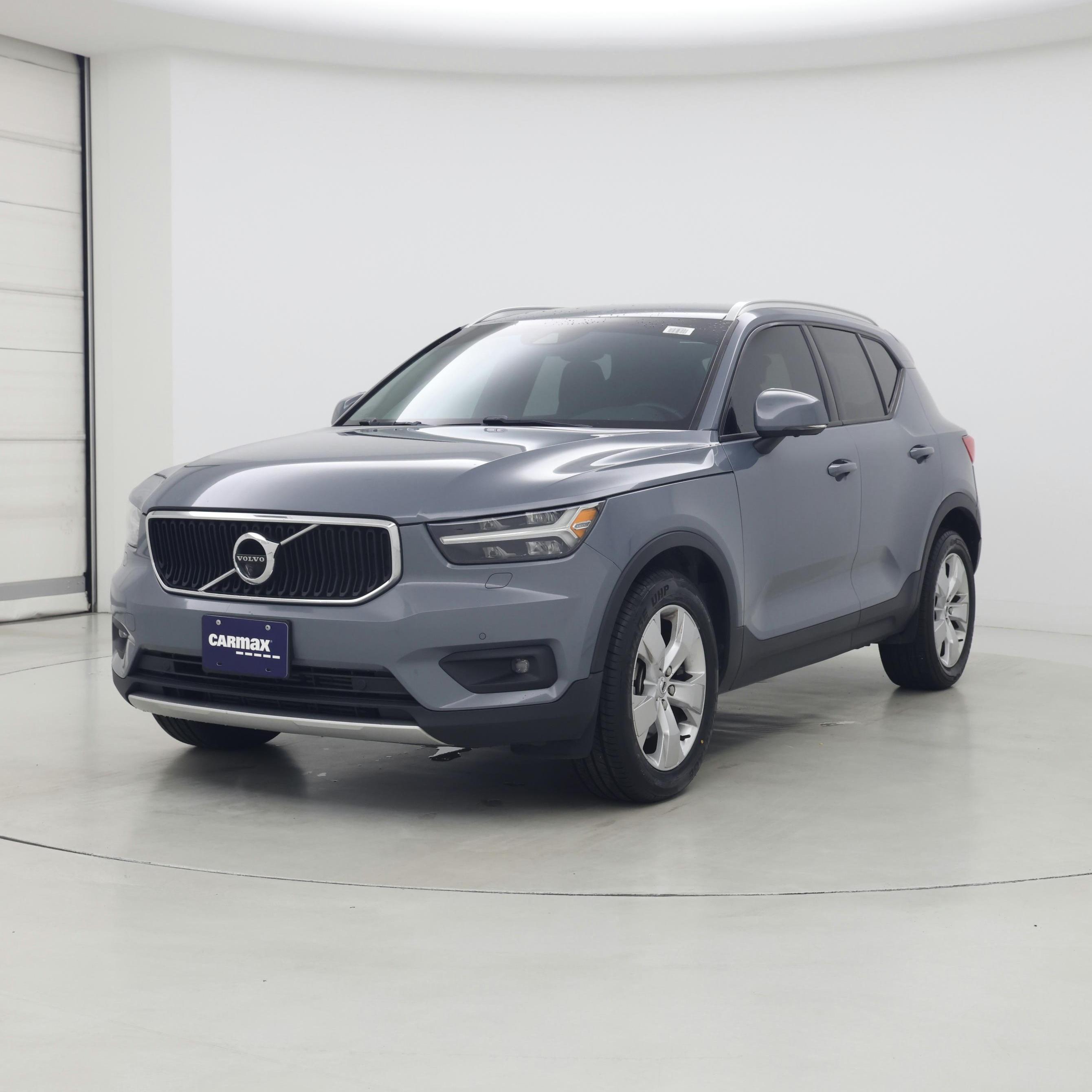 Thumbnail: 2021 Volvo XC40 - 4