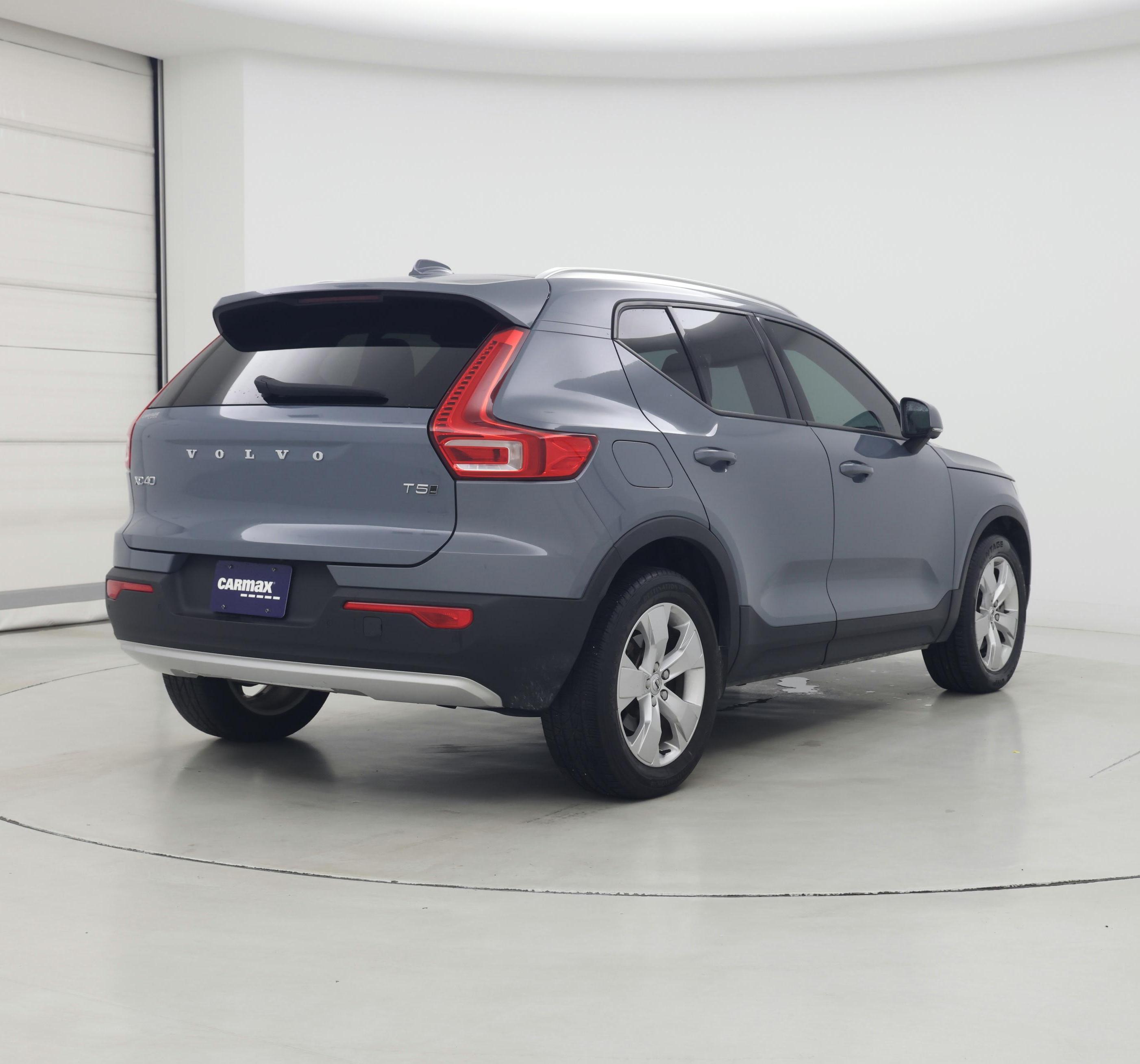 Thumbnail: 2021 Volvo XC40 - 8